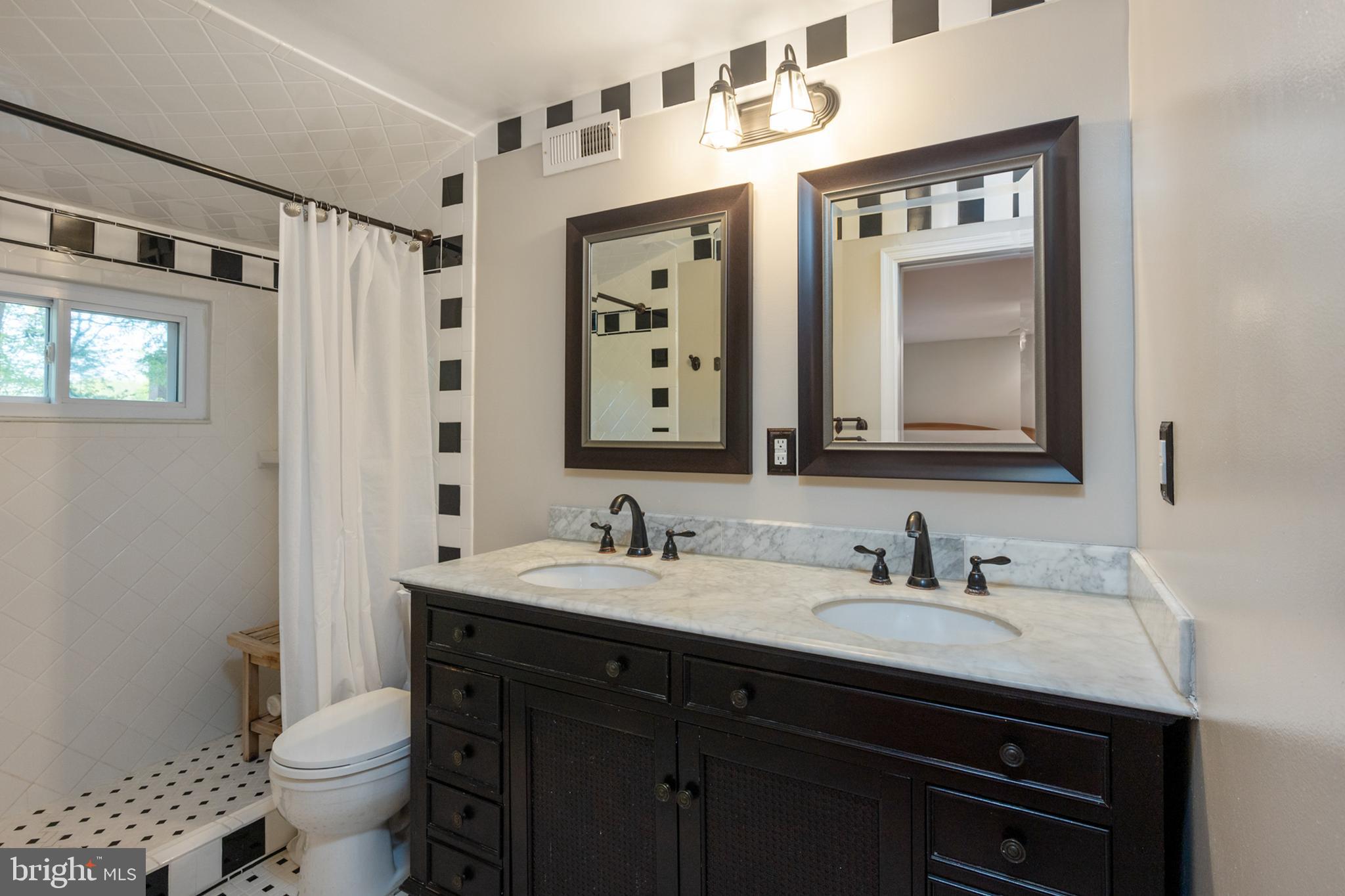 COLLINGWOOD SPRINGS - Residential