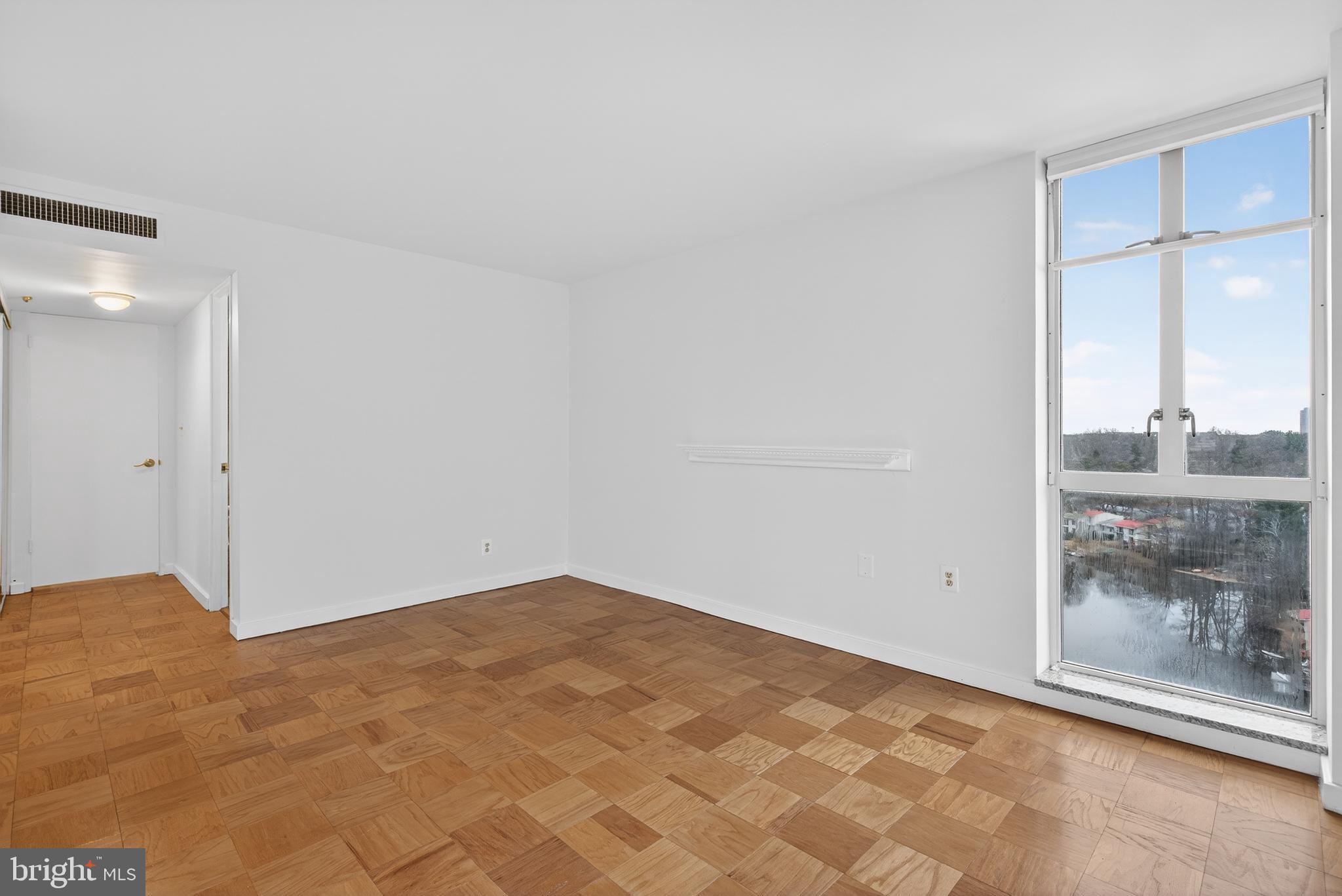LAKE ANNE OF RESTON - Residential
