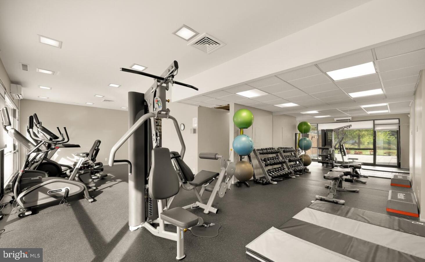 AMANS MCLEAN ESTATES - Residential