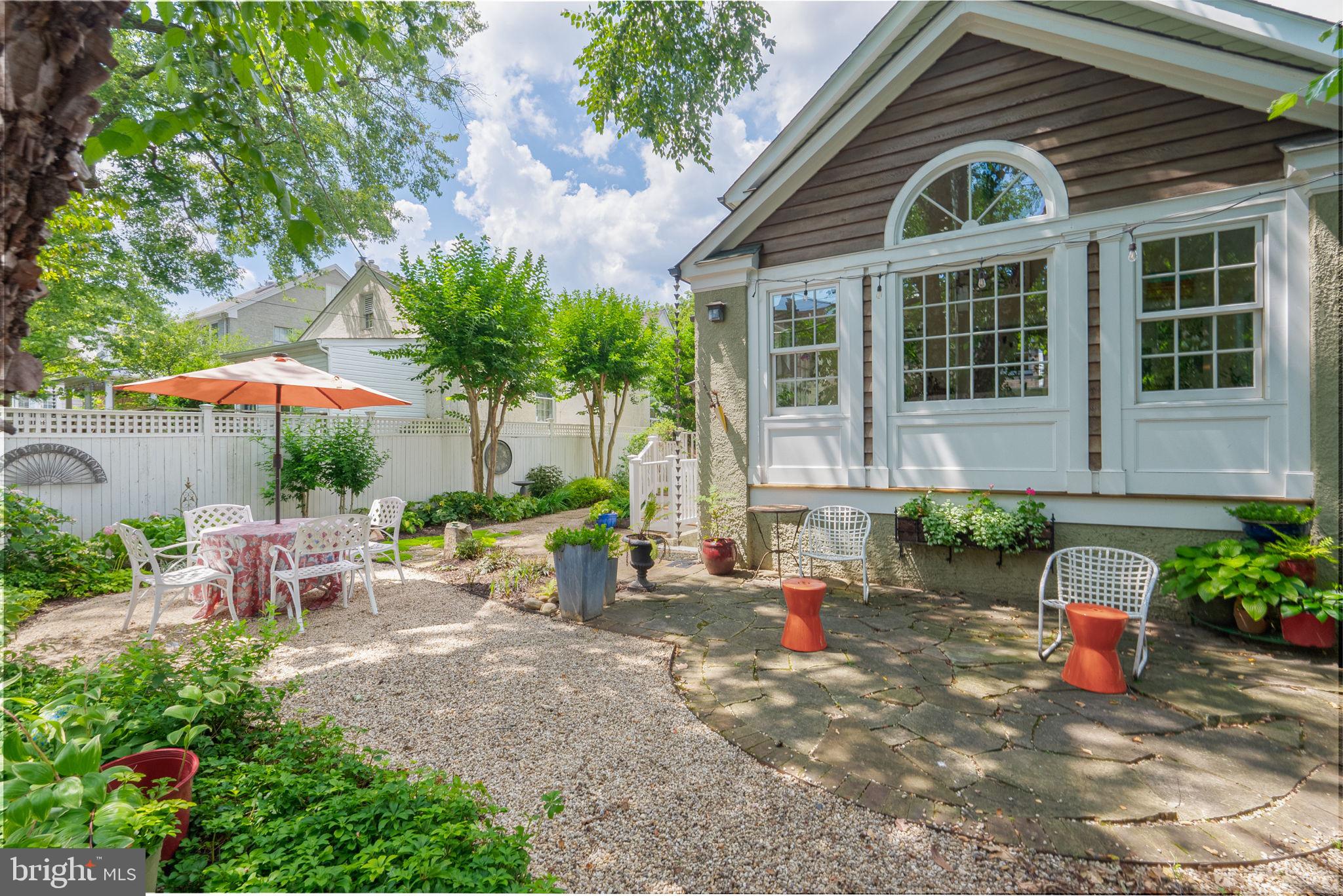 MOUNT VERNON PARK - Residential