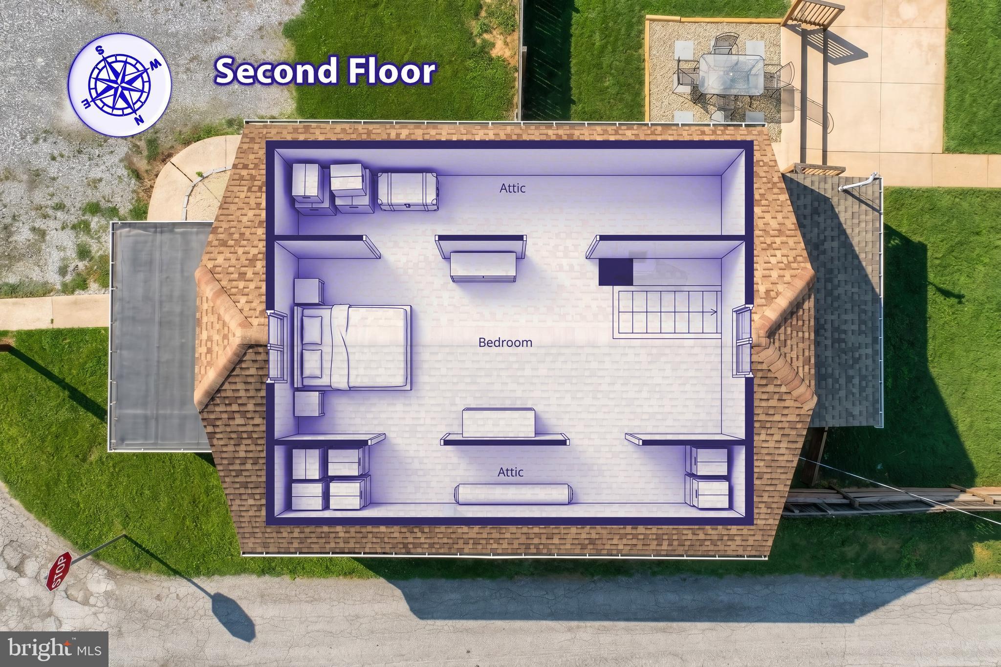 Main image without alt text