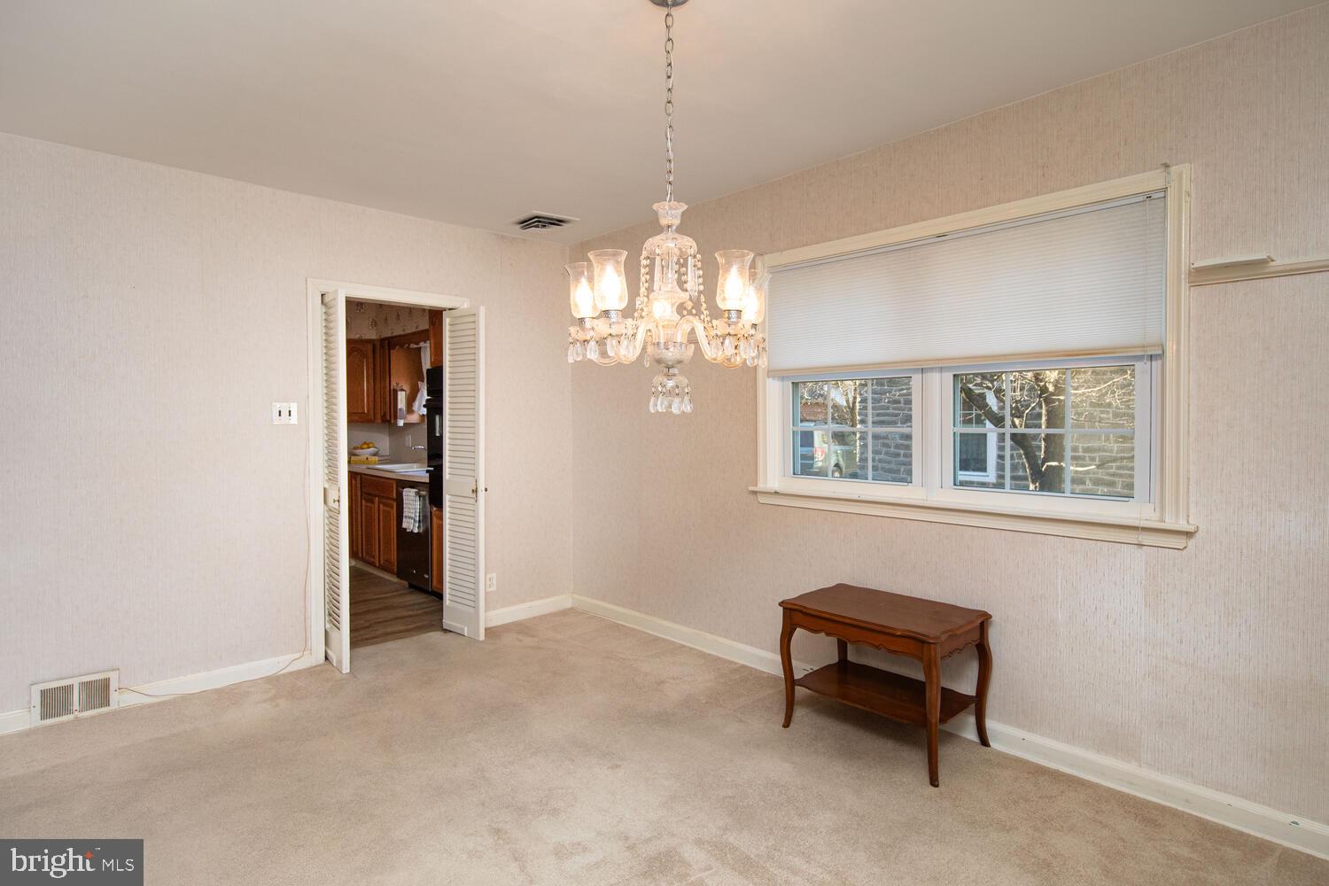 EAST FALLS - Residential