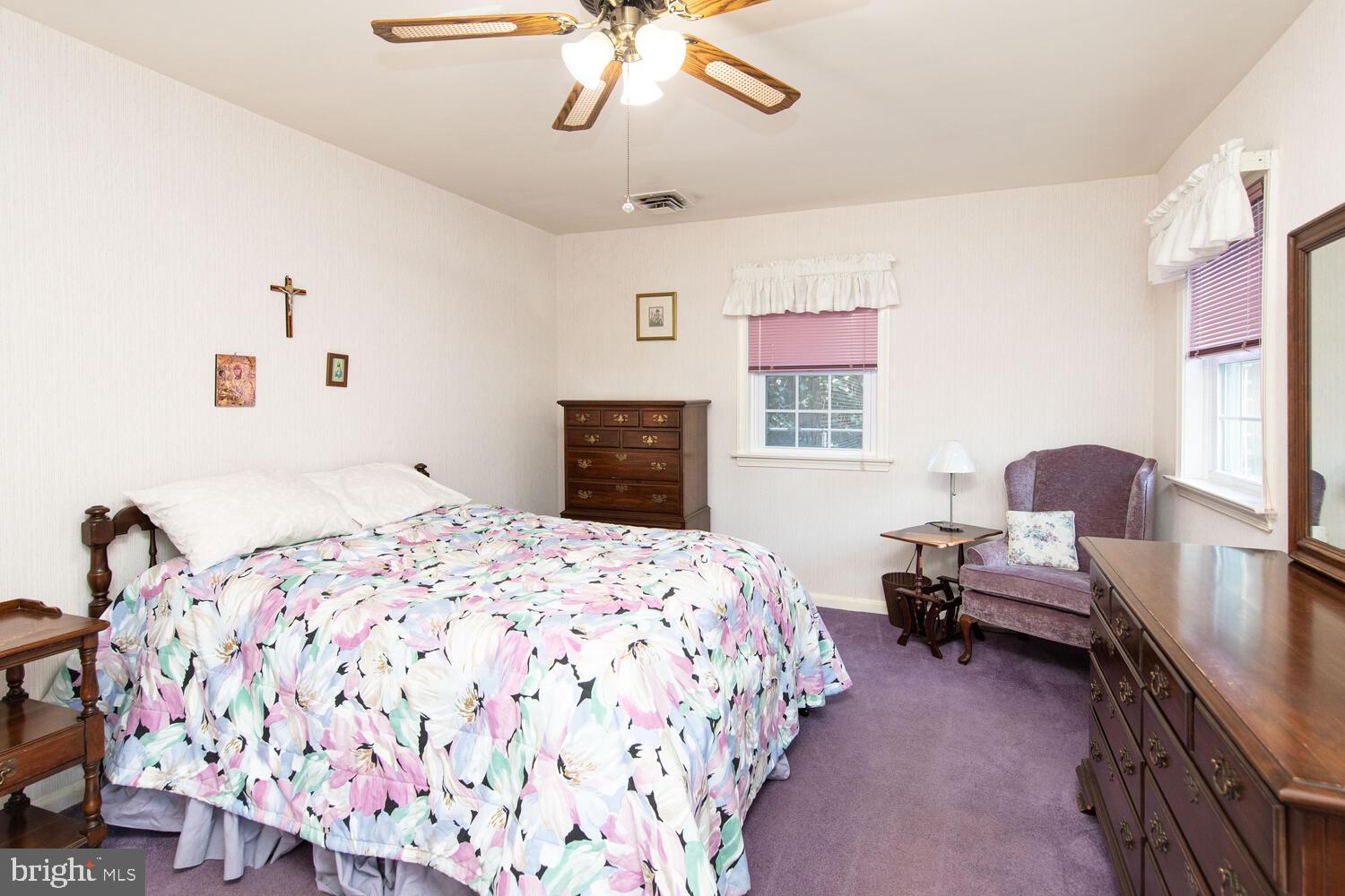 EAST FALLS - Residential