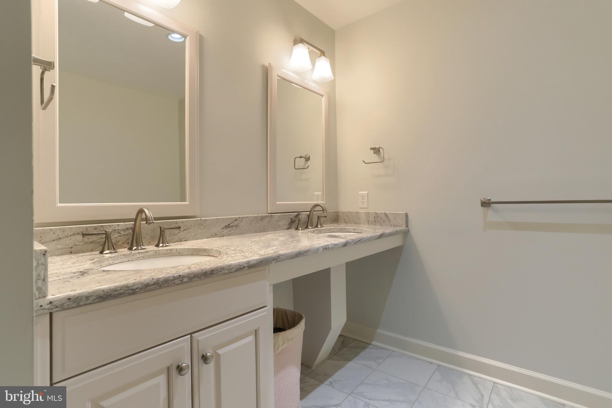 STONE CREEK - Residential