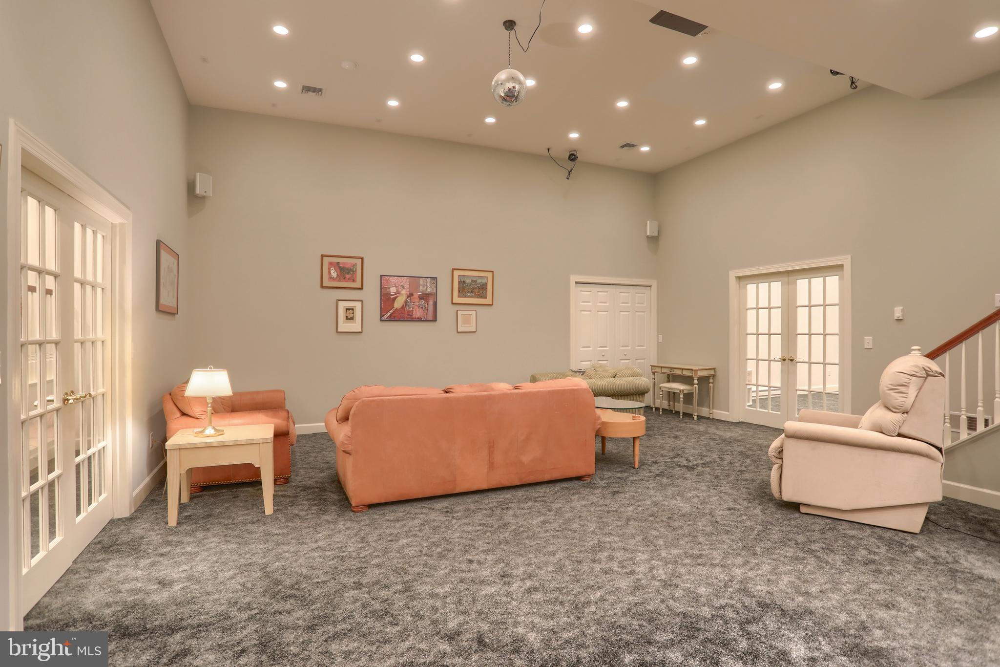 STONE CREEK - Residential