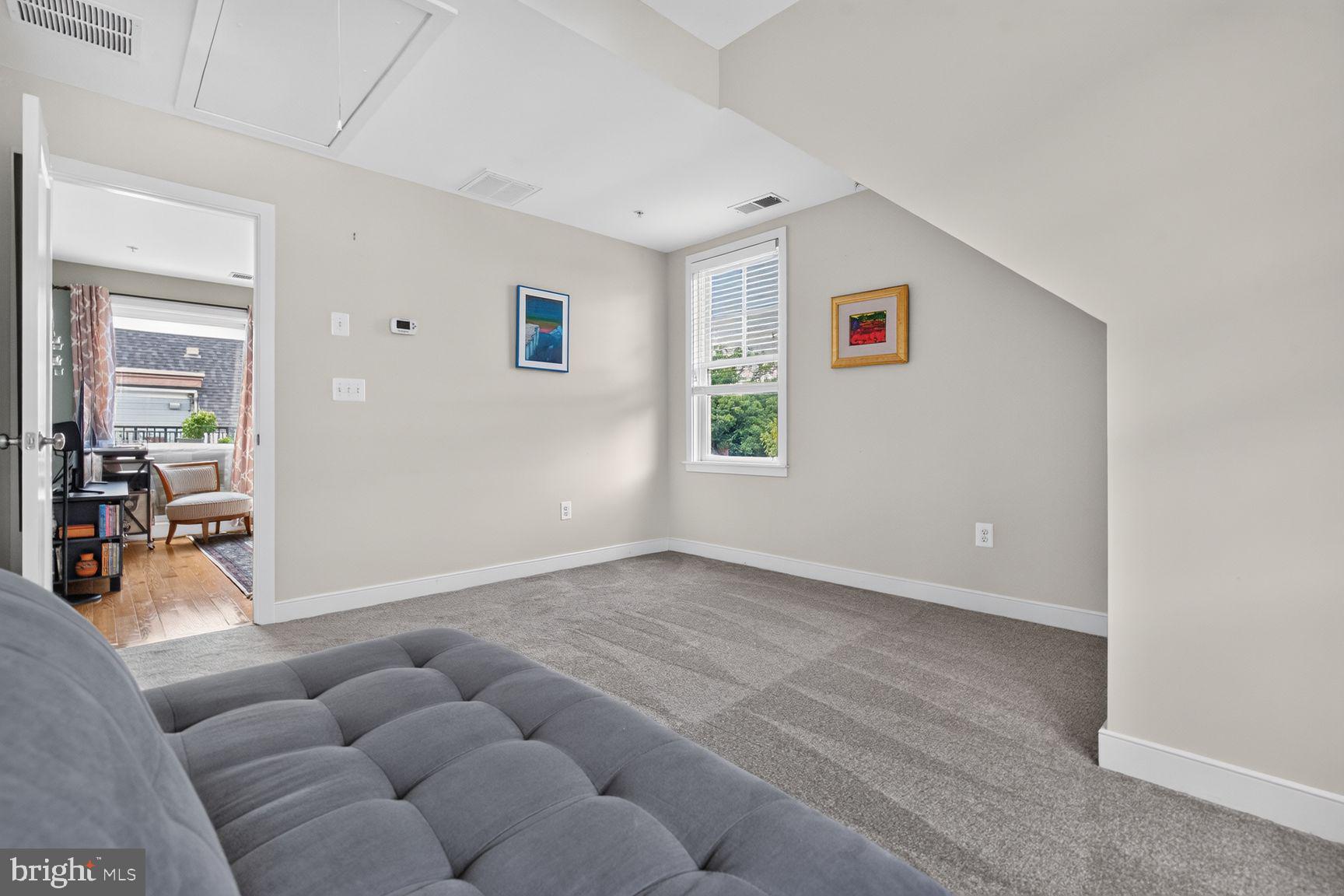 CHELSEA HEIGHTS - Residential