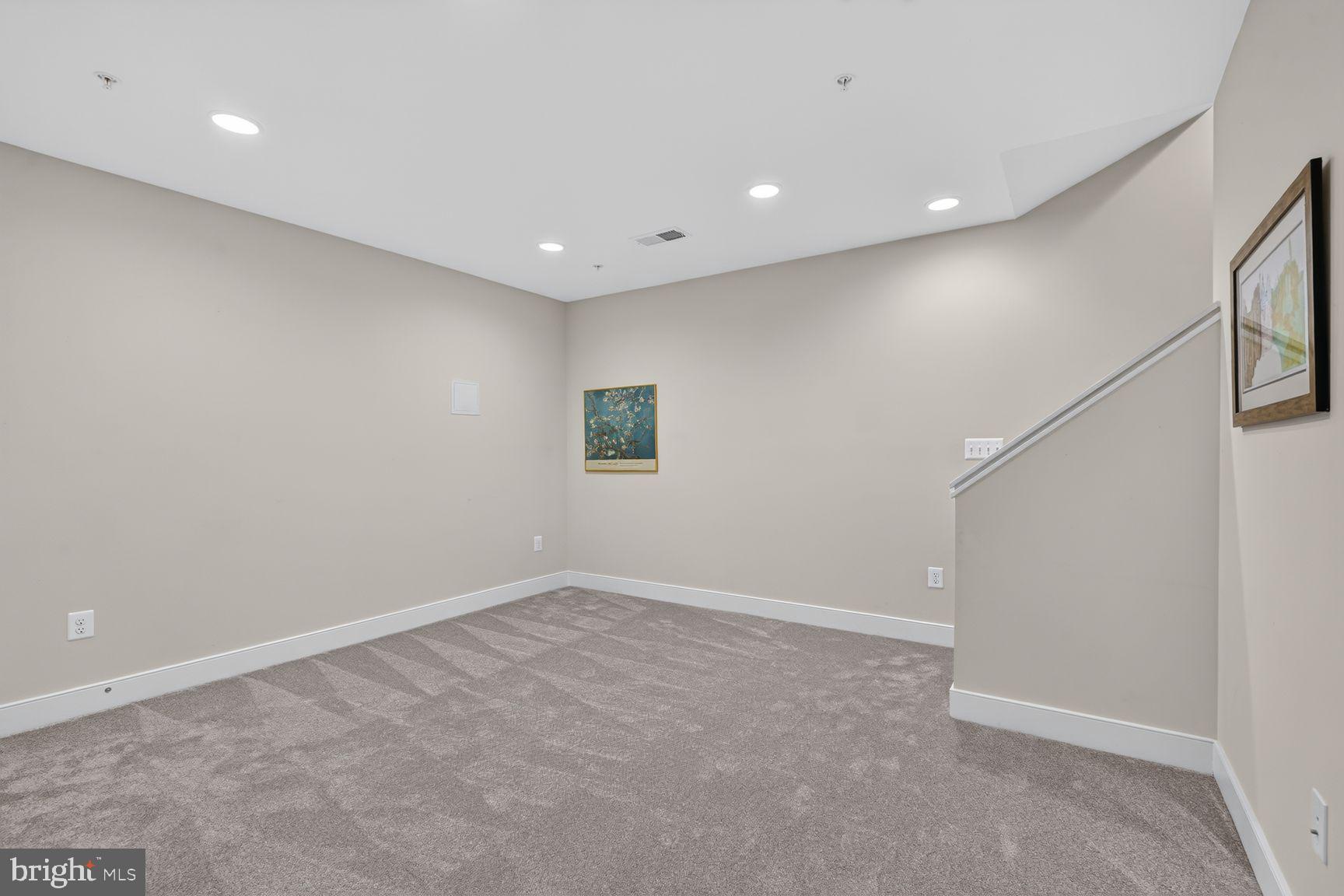 CHELSEA HEIGHTS - Residential
