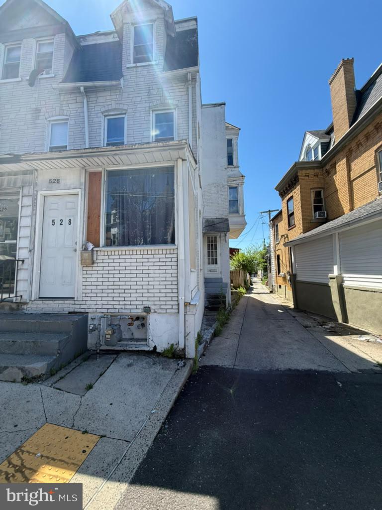 ALLENTOWN - Residential