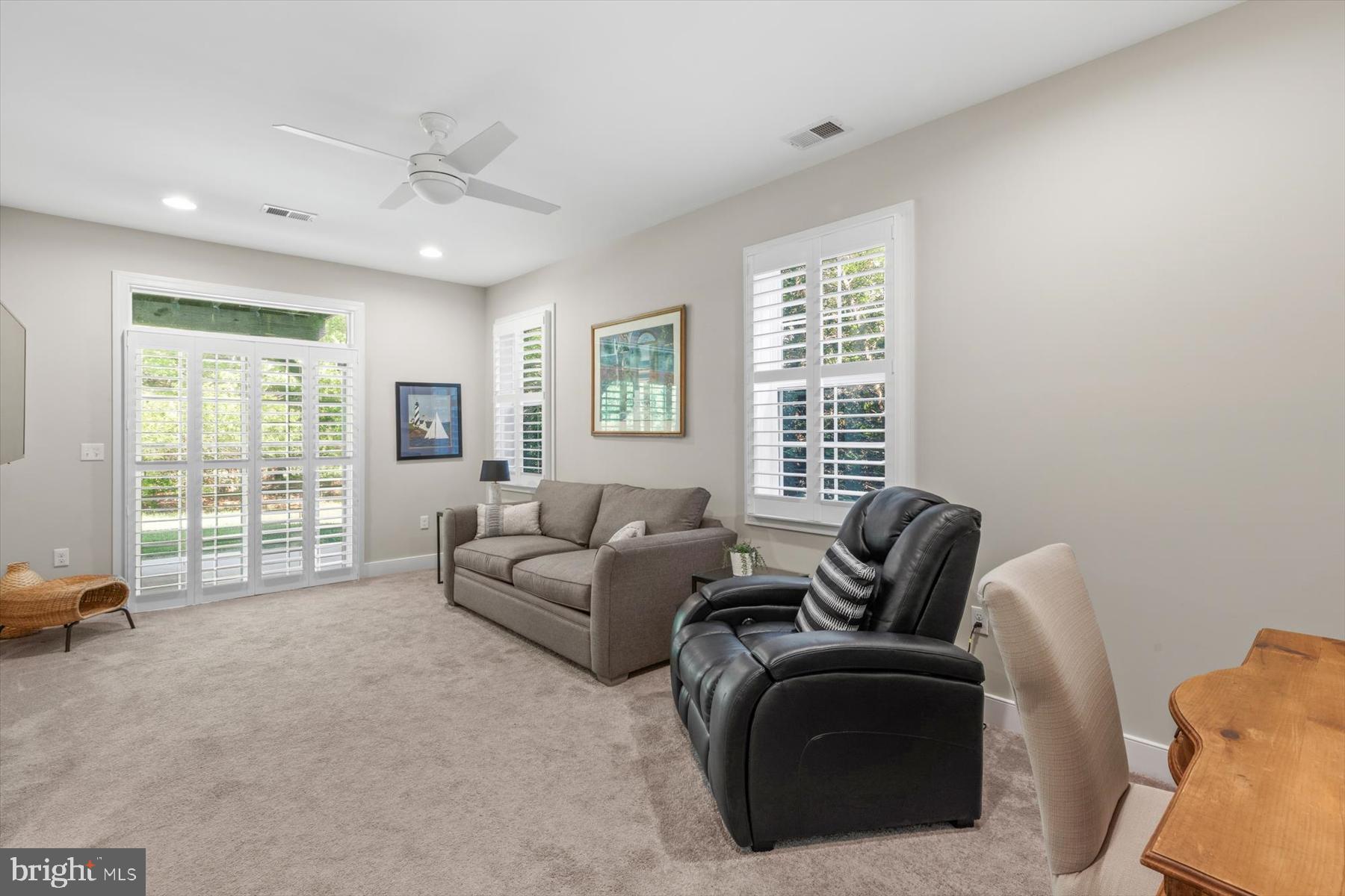 SAWGRASS AT WHITE OAK CREEK - Residential