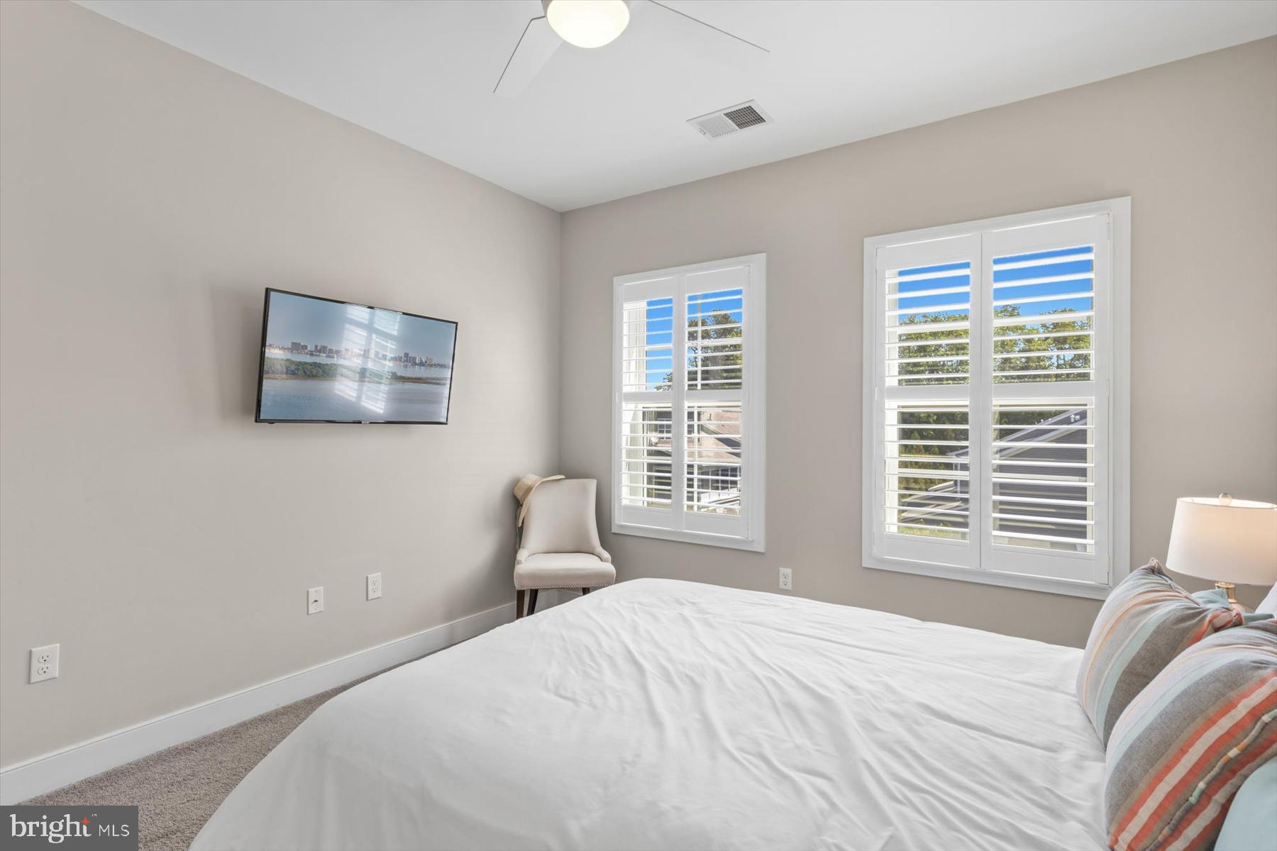SAWGRASS AT WHITE OAK CREEK - Residential