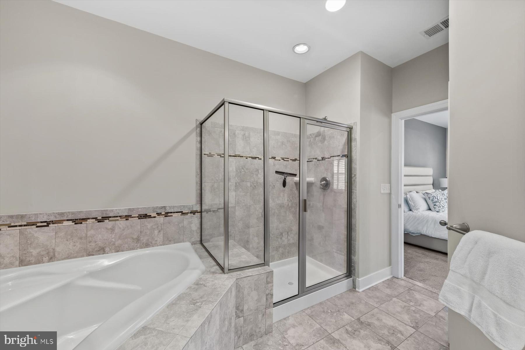 SAWGRASS AT WHITE OAK CREEK - Residential