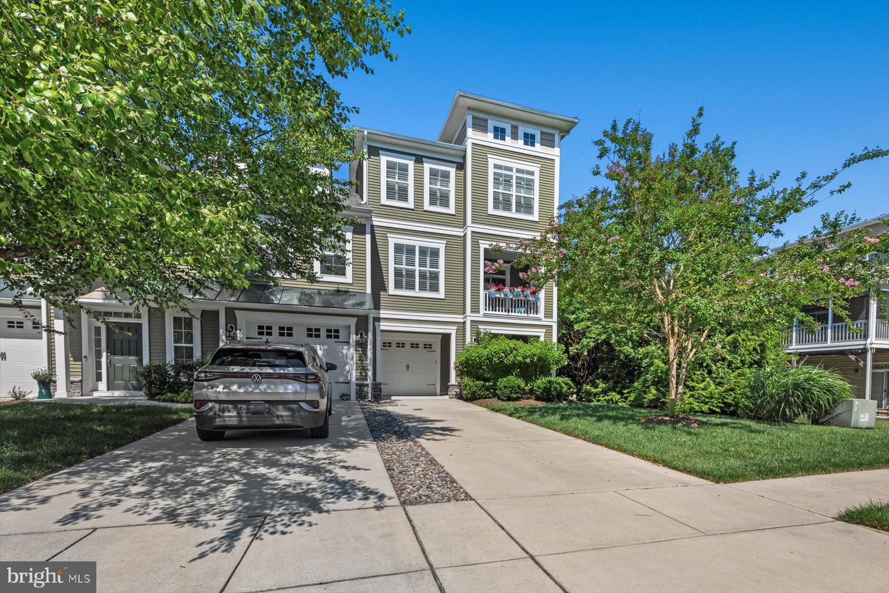 SAWGRASS AT WHITE OAK CREEK - Residential