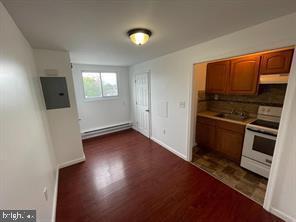 KENSINGTON - Commercial Sale