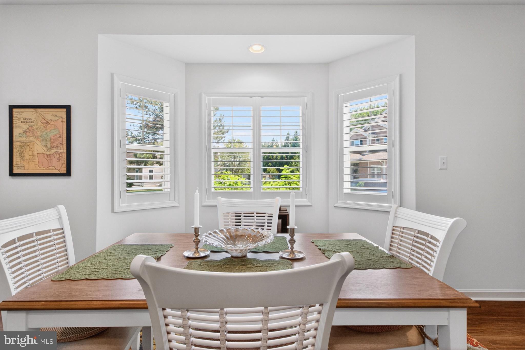 WOODS COVE - Residential