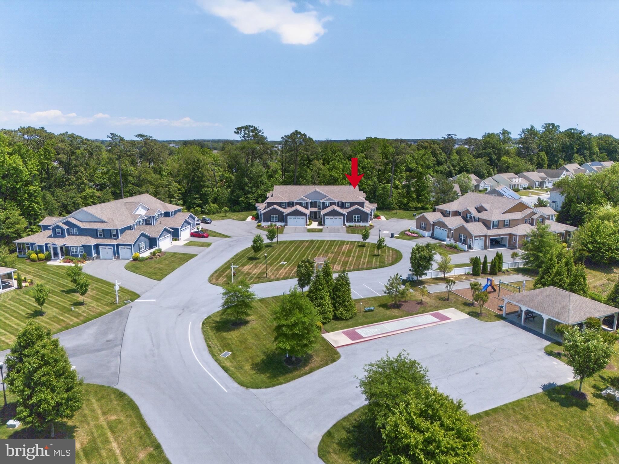 WOODS COVE - Residential