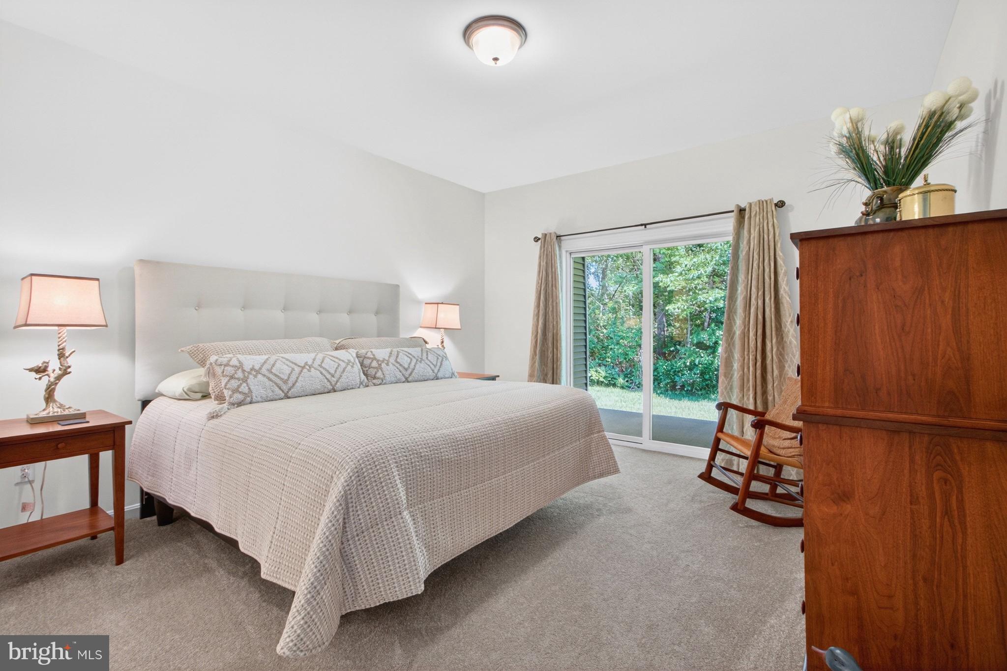 WOODS COVE - Residential