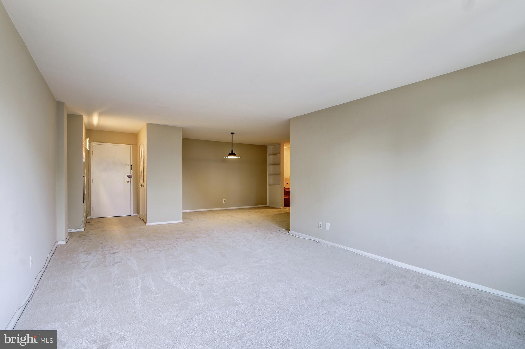 WHITEHALL - Residential