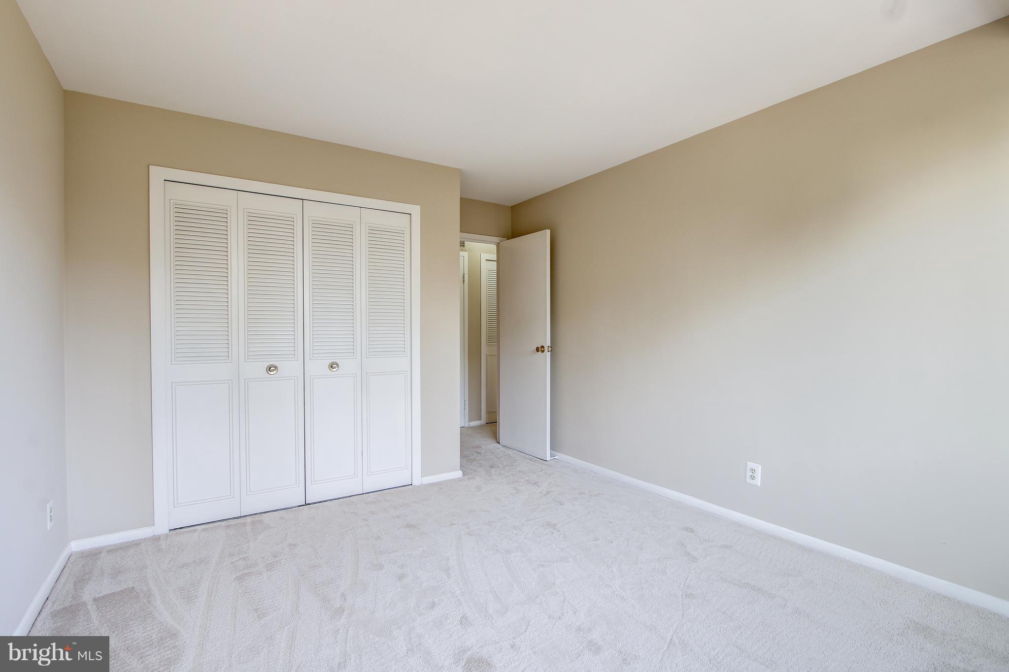 WHITEHALL - Residential