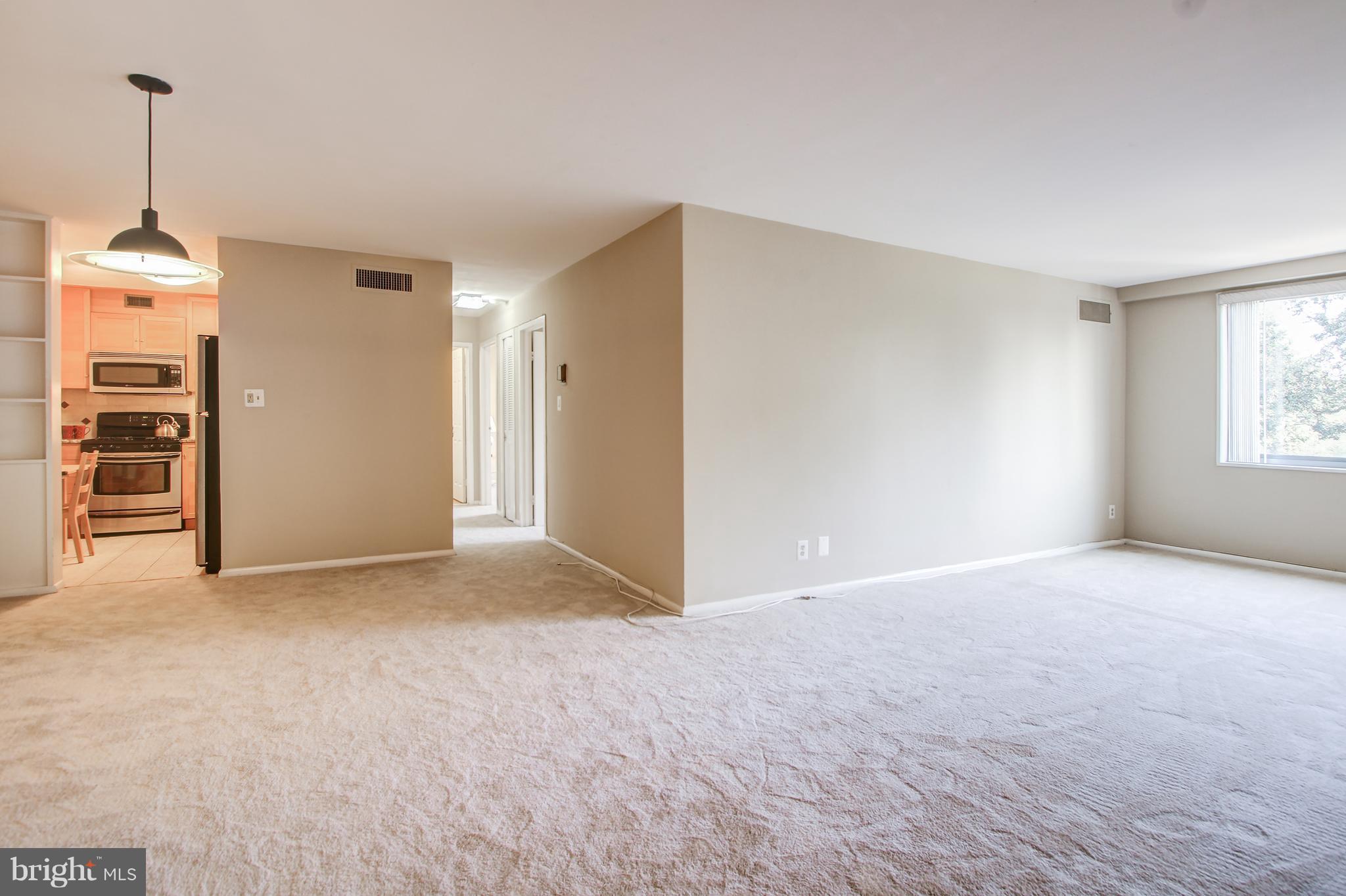 WHITEHALL - Residential