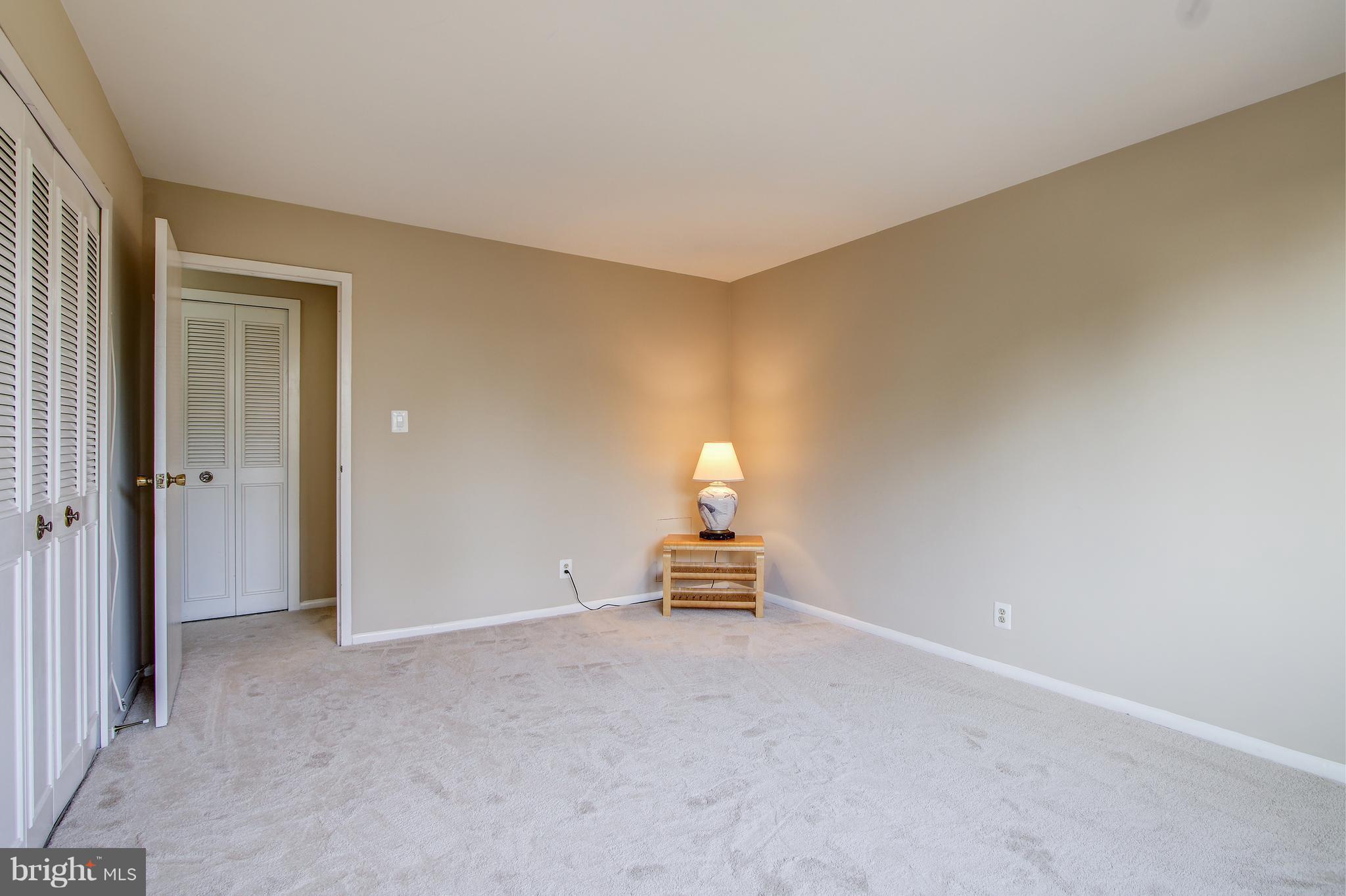 WHITEHALL - Residential
