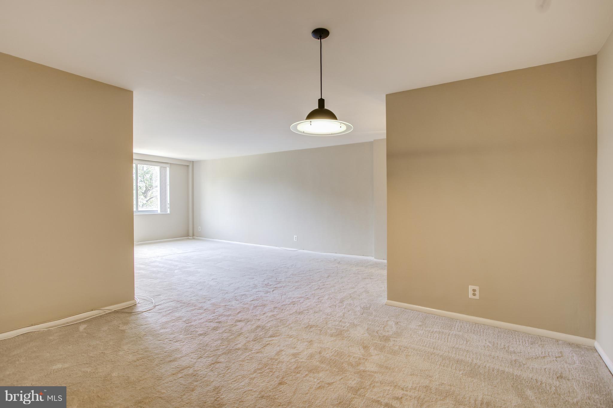 WHITEHALL - Residential