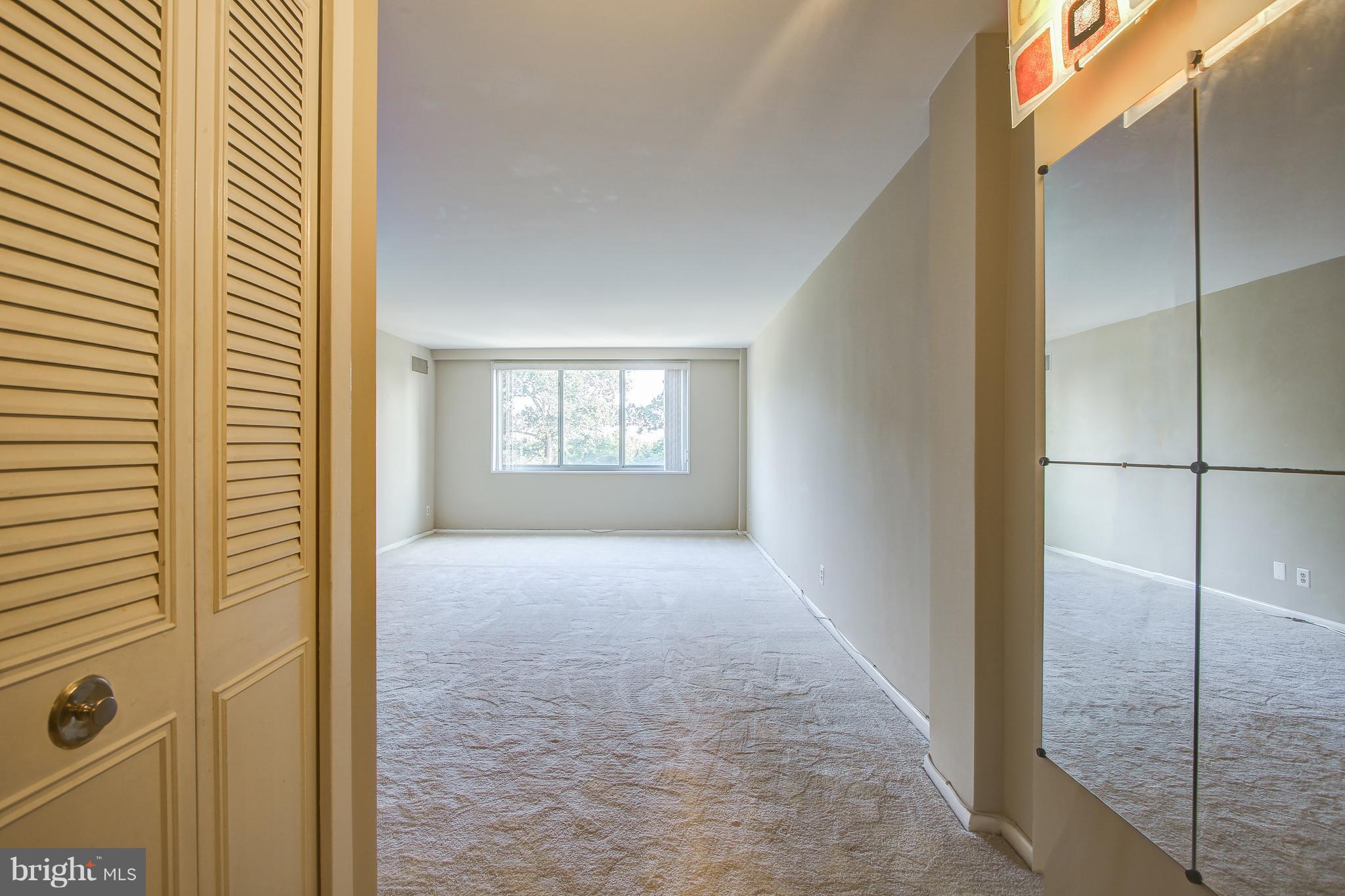 WHITEHALL - Residential