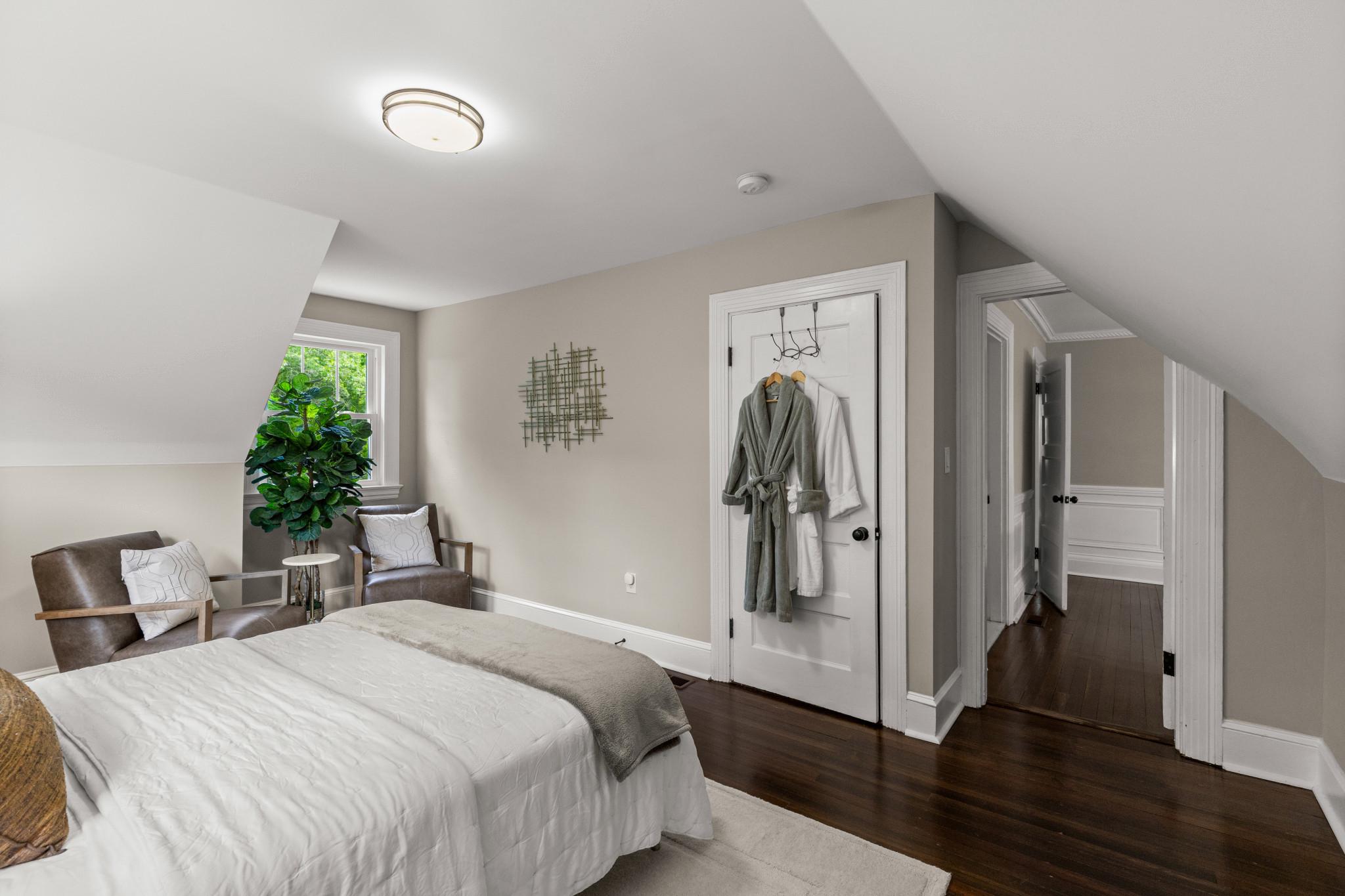 ROLAND PARK - Residential