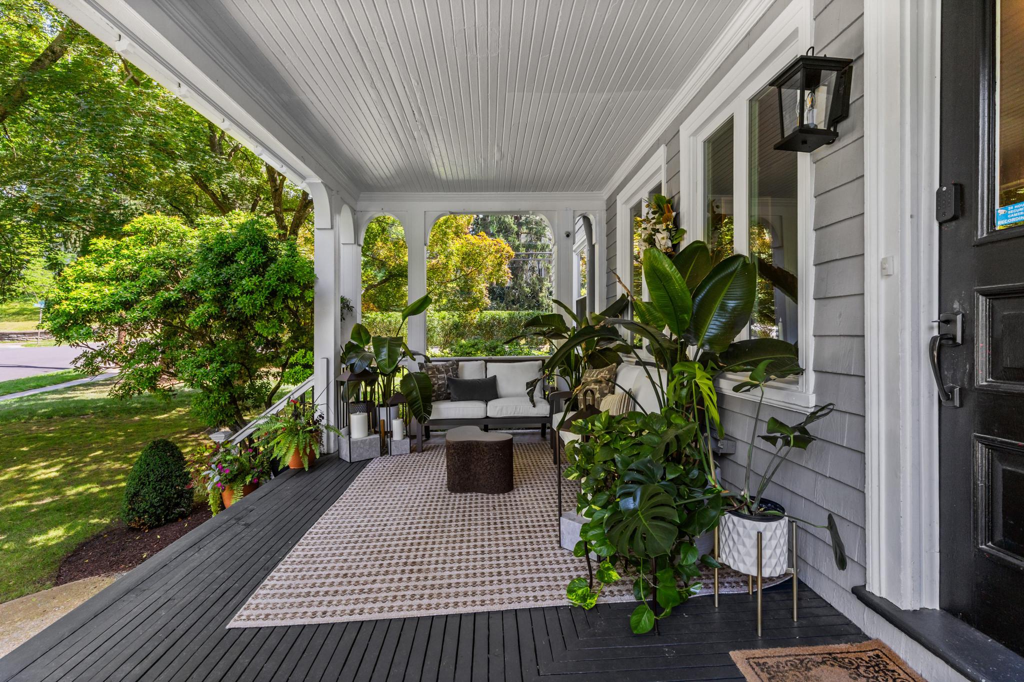ROLAND PARK - Residential