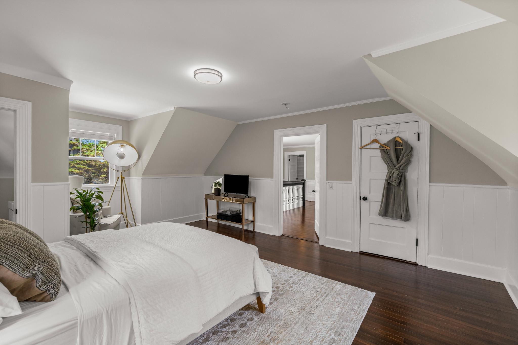 ROLAND PARK - Residential