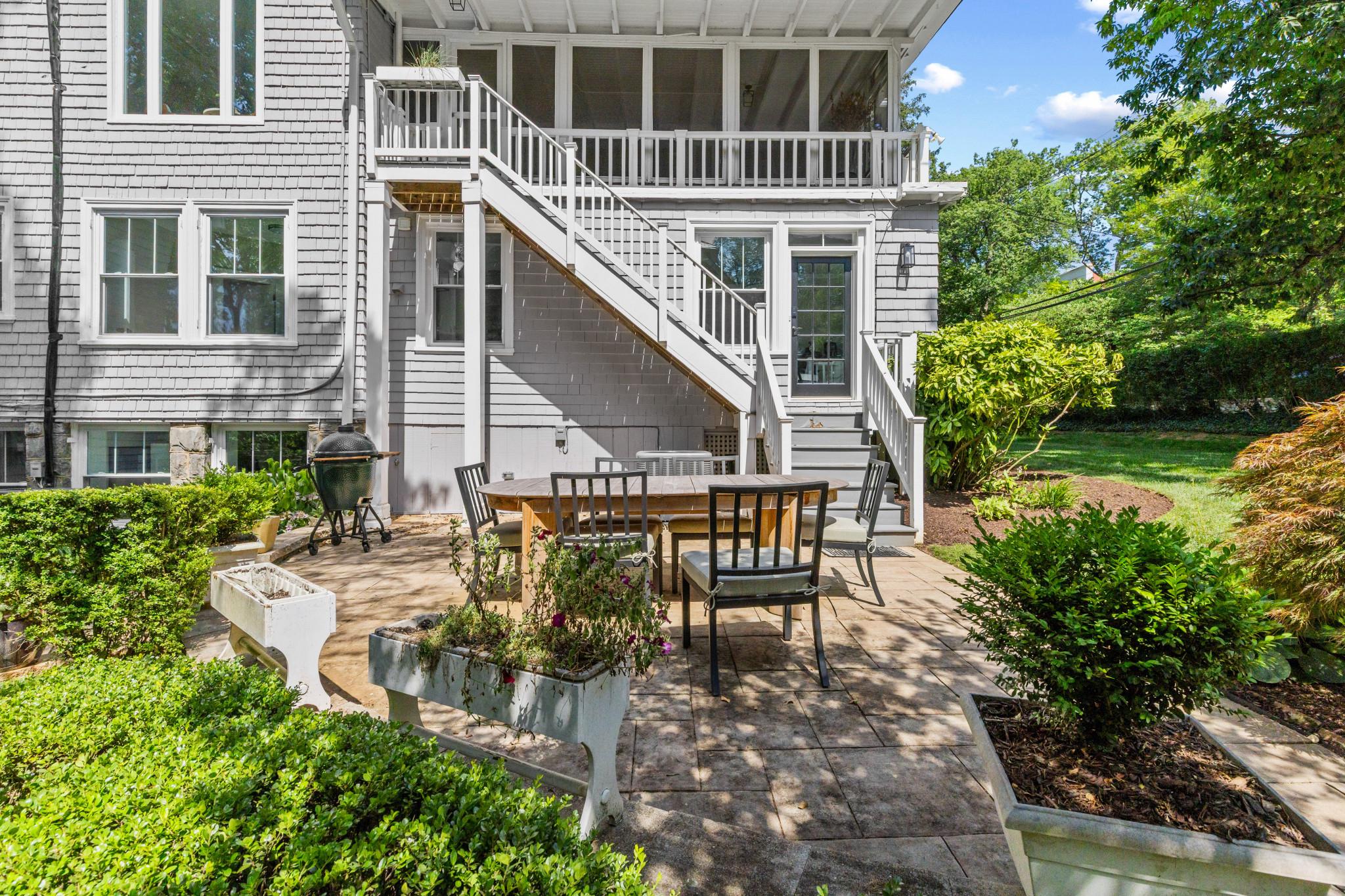 ROLAND PARK - Residential