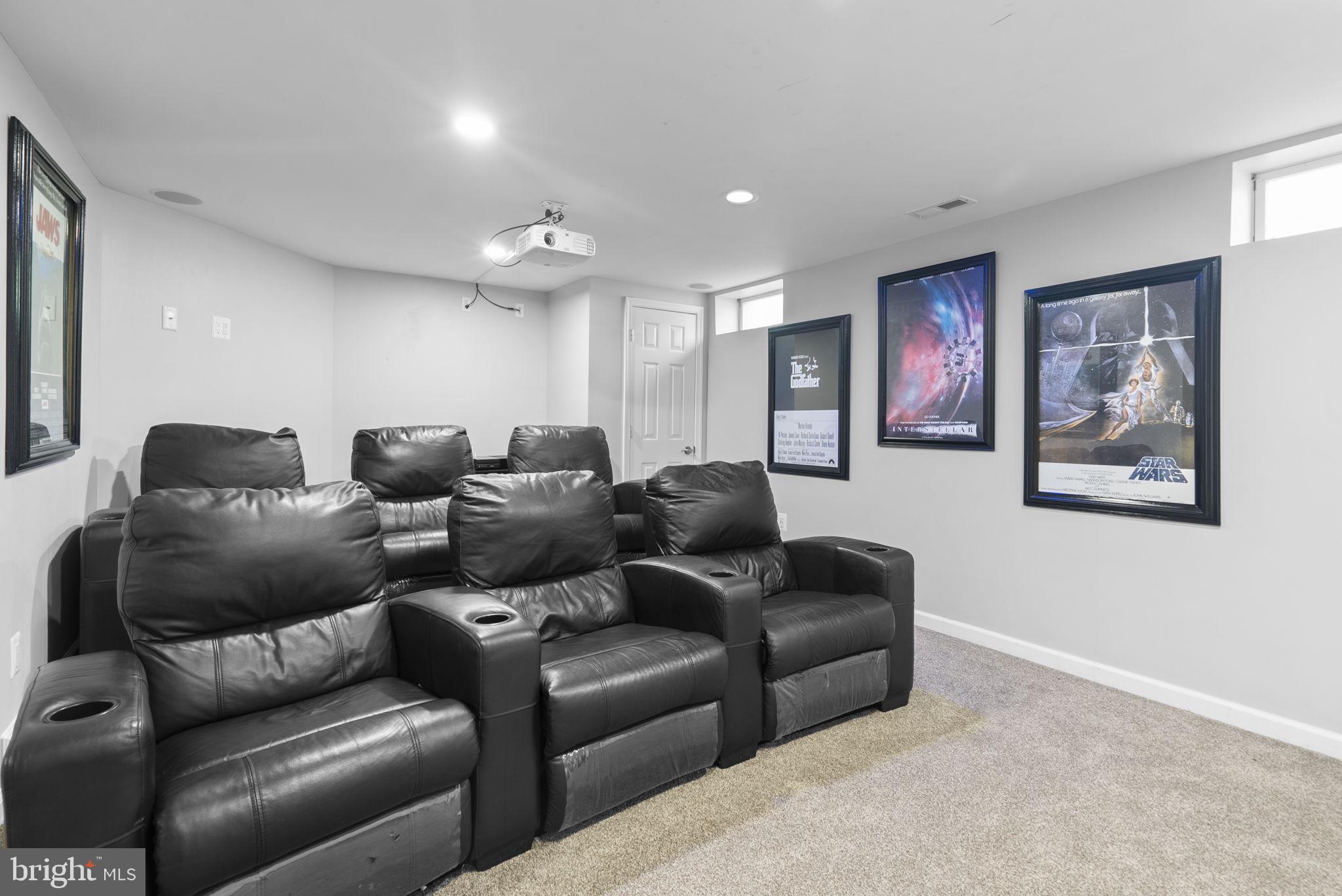 TAMERON HALL - Residential