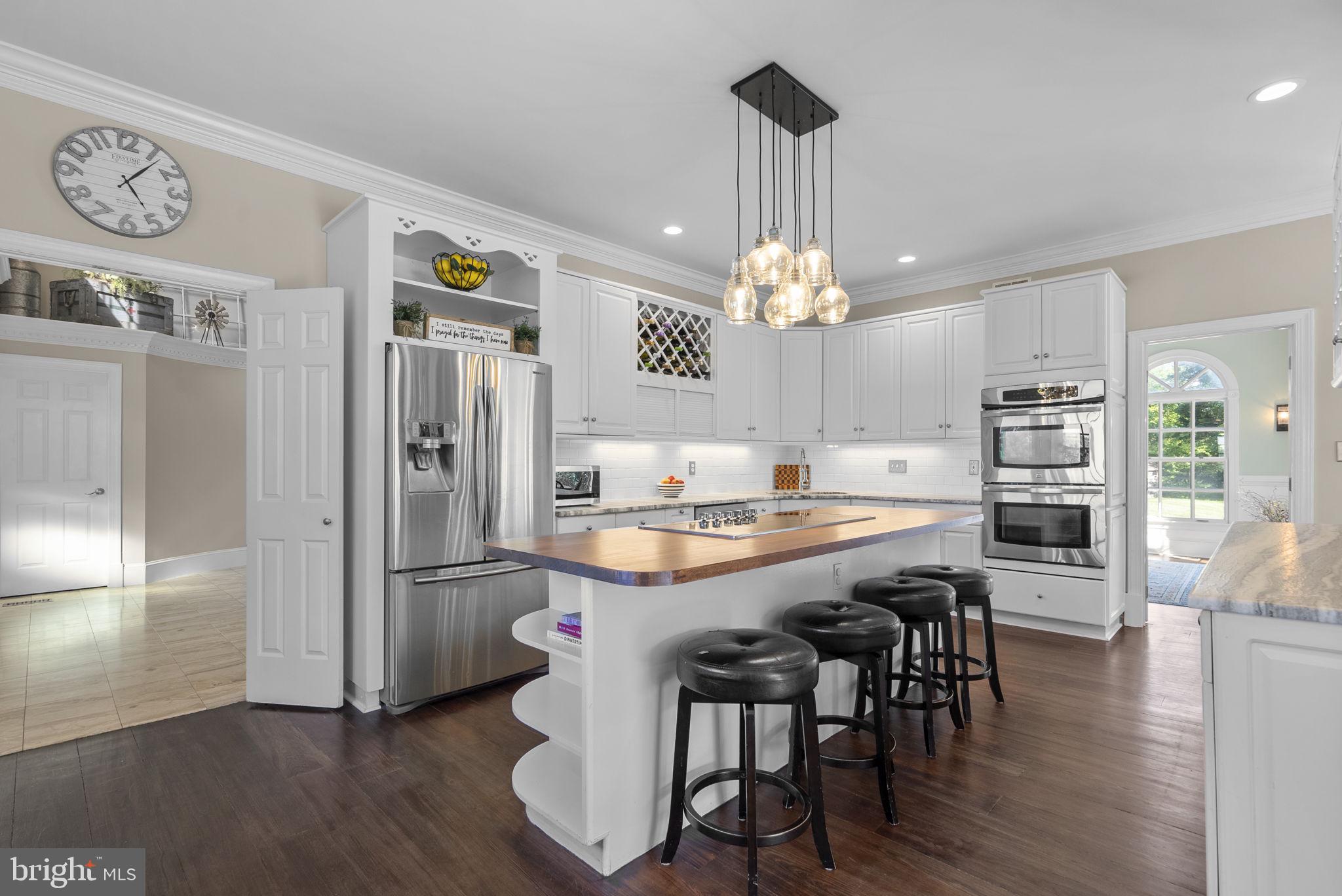 TAMERON HALL - Residential