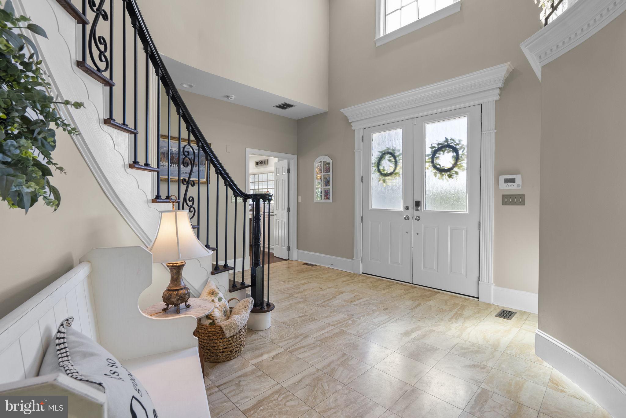 TAMERON HALL - Residential