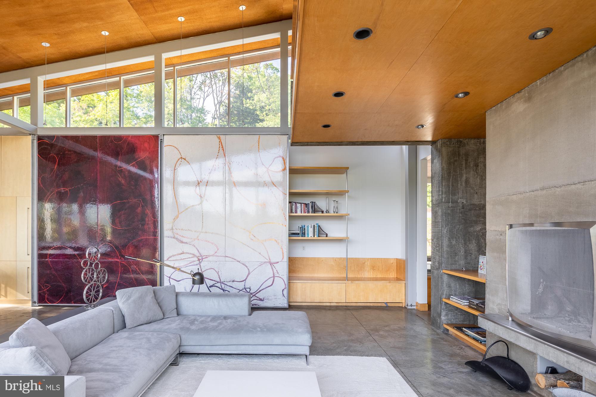 CREST RIVER FARMS - Residential