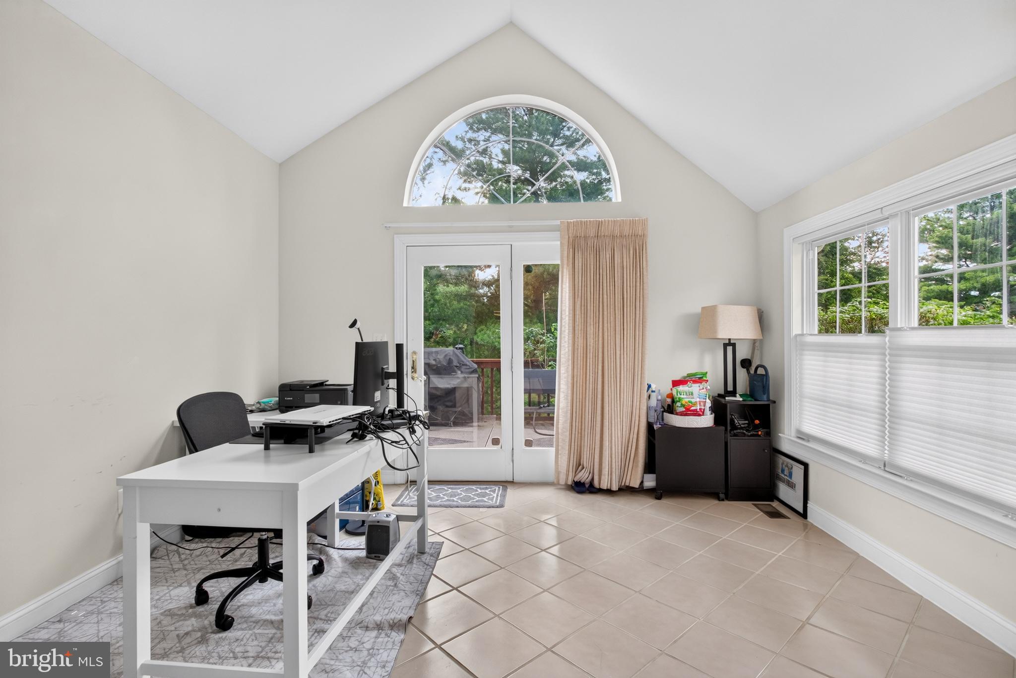 BLUE BELL CC - Residential