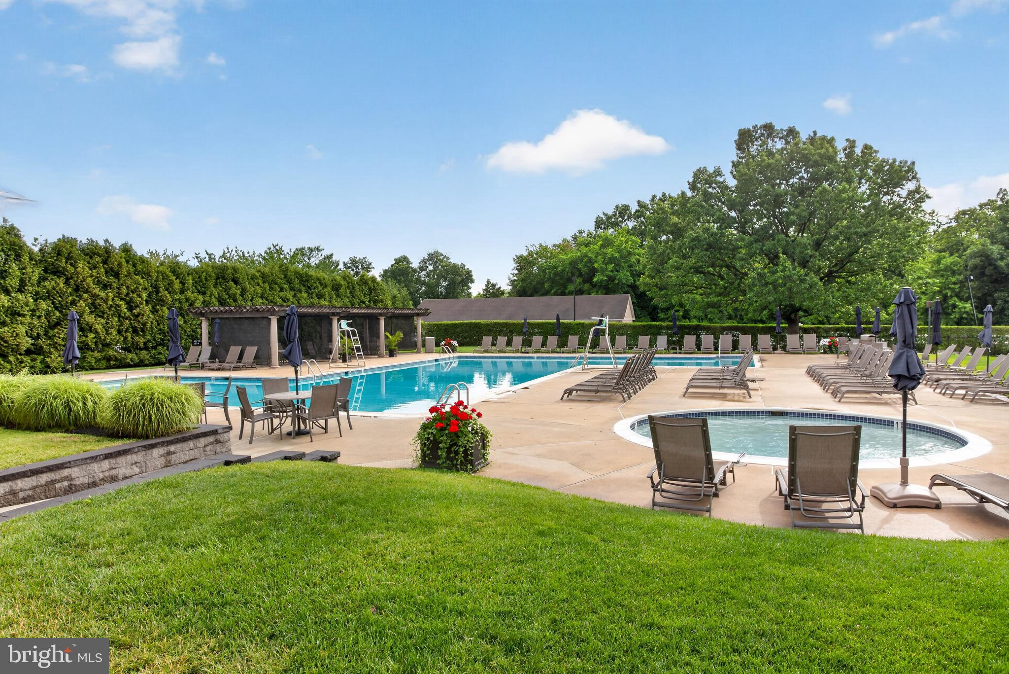 BLUE BELL CC - Residential