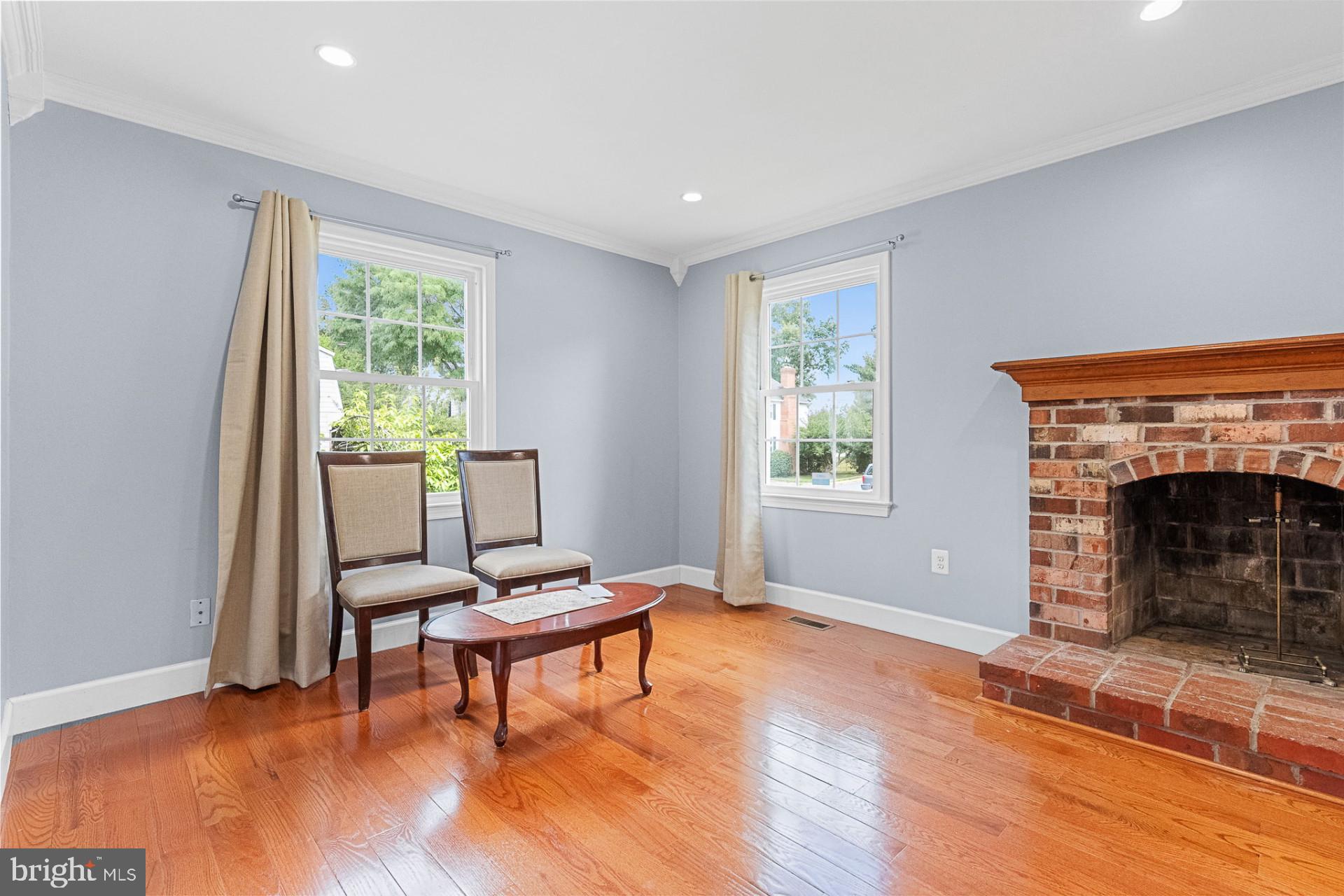 COURTS OF CHANDON - Residential