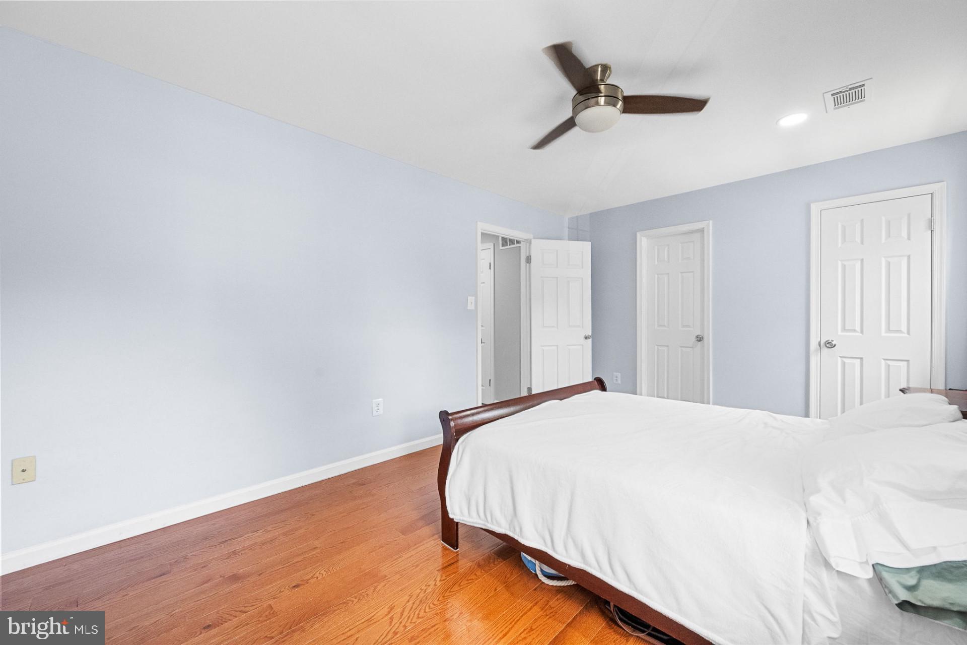 COURTS OF CHANDON - Residential