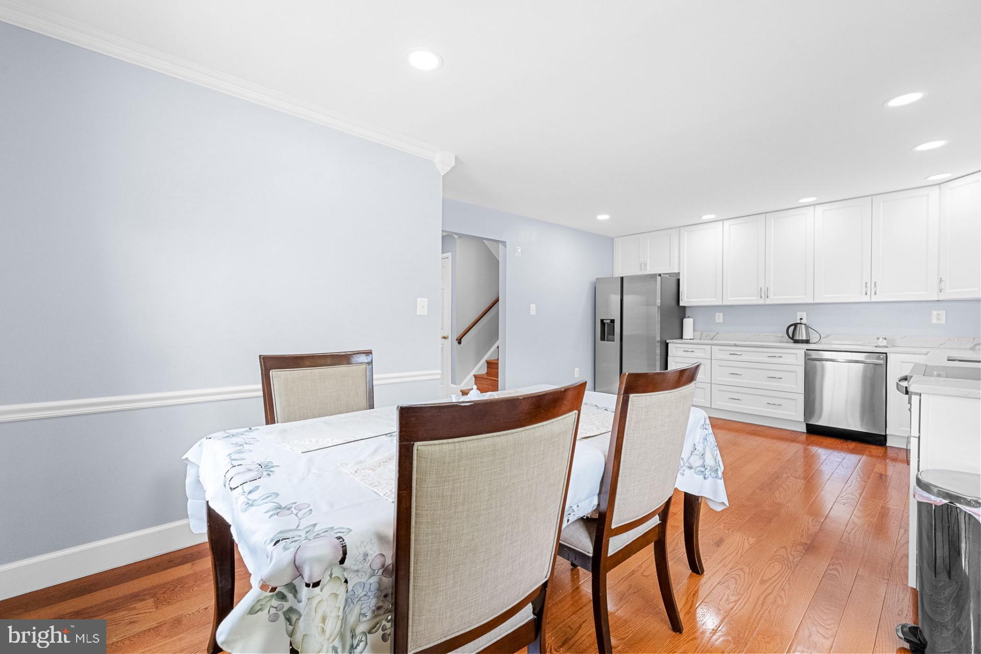 COURTS OF CHANDON - Residential
