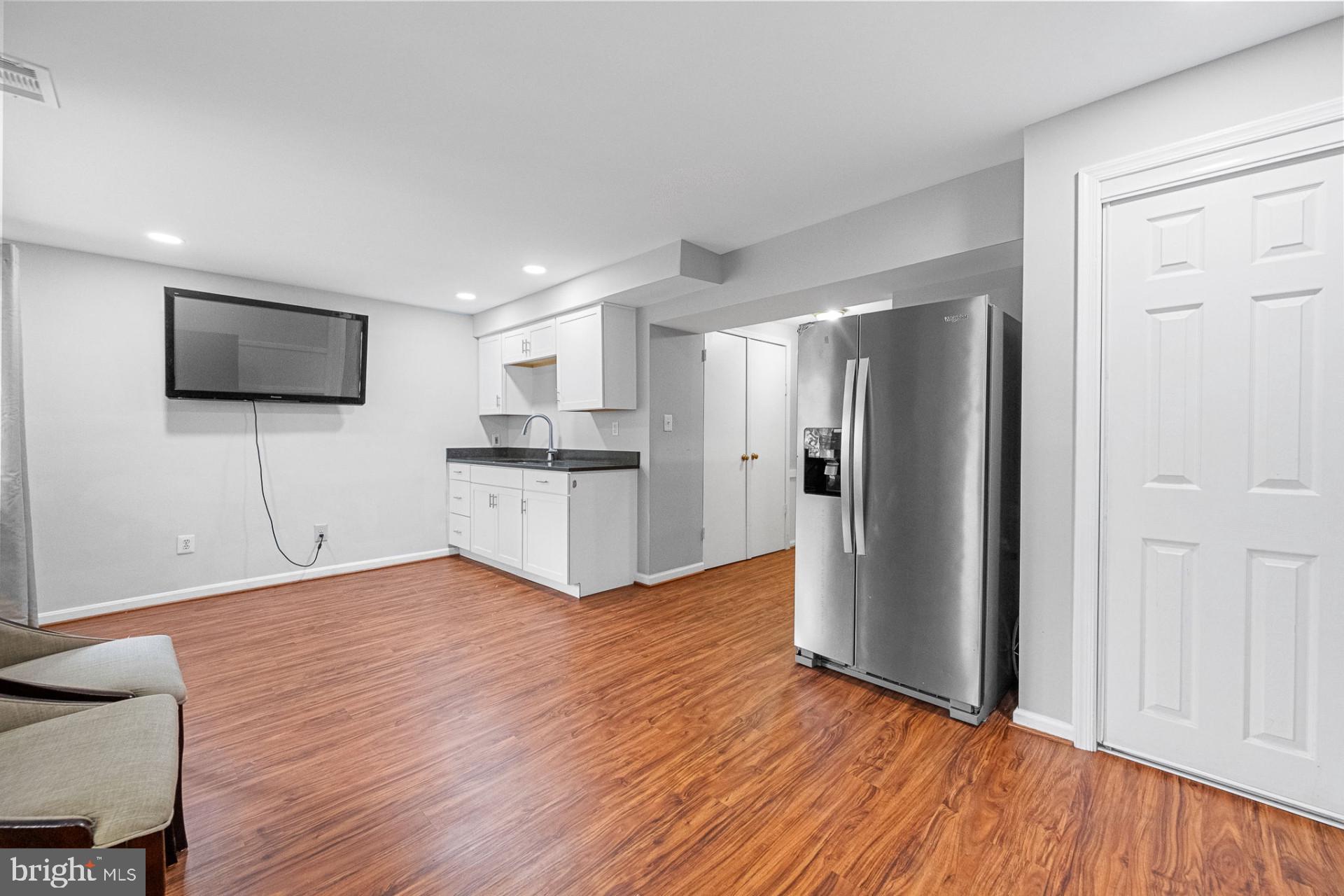COURTS OF CHANDON - Residential