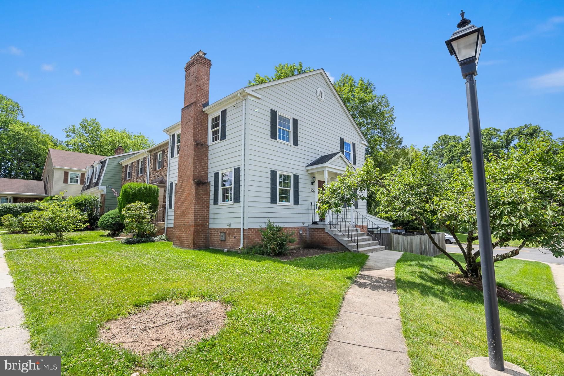 Beautifully updated end-unit townhome with nearly 2,000 finished square feet, 3 bedrooms, 3.5 bathrooms, and a walk-out lower level in the heart of Herndon. The main level features a spacious living room with fireplace and a recently remodeled kitchen with modern appliances and abundant cabinetry. Upstairs you'll find a generous primary suite with private bath, plus two additional bedrooms and a full bath. The finished lower level offers a large recreation room, full bathroom, and flexible space for a home office, gym, or guest suite. Enjoy the privacy of a corner lot and a private patio perfect for entertaining. Major improvements include new windows (2022), Kitchen remodel Quartz and Cabinets (2023), Cedar Wood Flooring (2023), Bathrooms remodel (2023), Roof (2018), HVAC System (2022), Stove and Fridge (2026). Conveniently located near shopping, dining, parks, major commuter routes, and the Herndon Metro Station. Move-in ready and a rare opportunity in one of Herndon's most desirable locations!