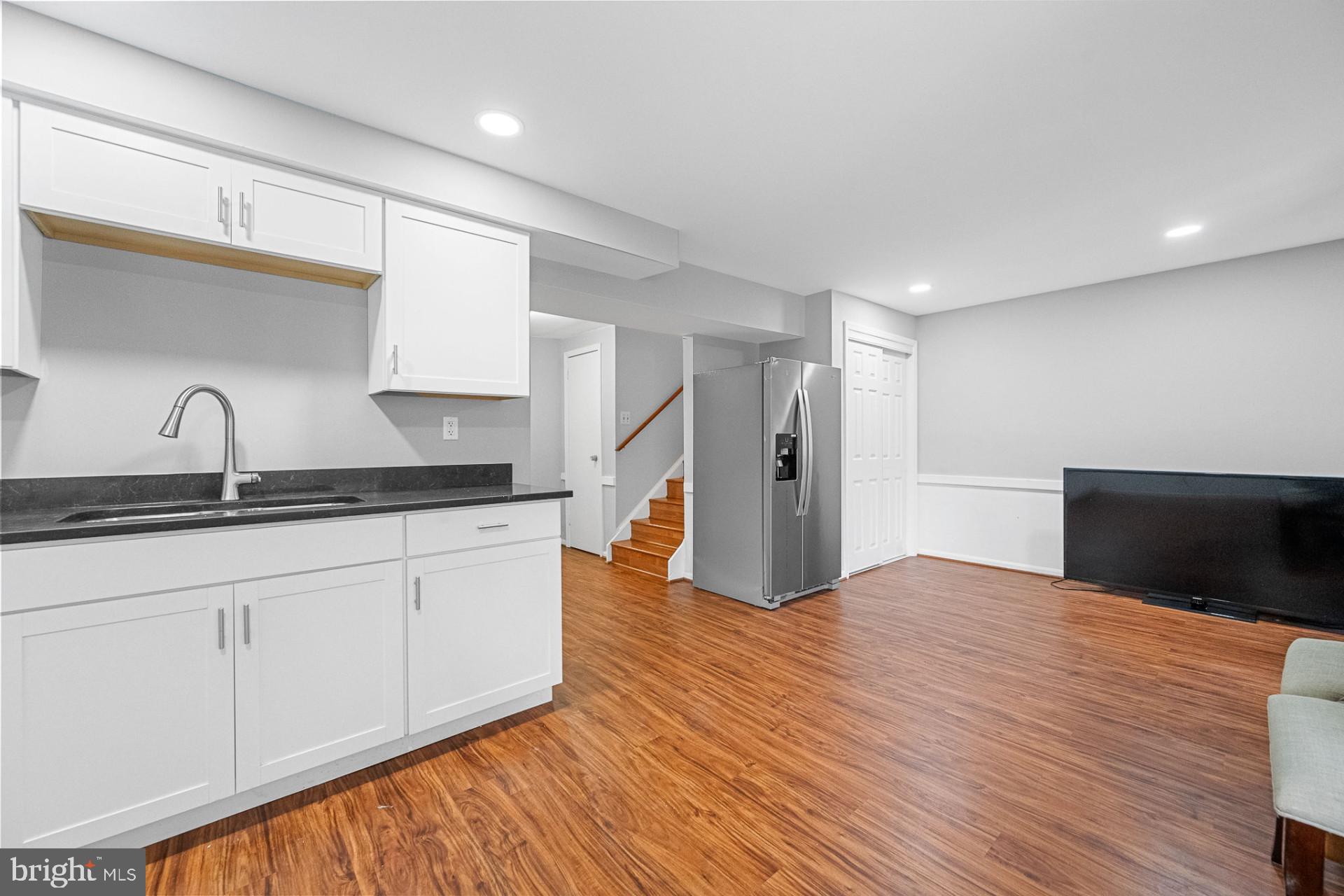 COURTS OF CHANDON - Residential
