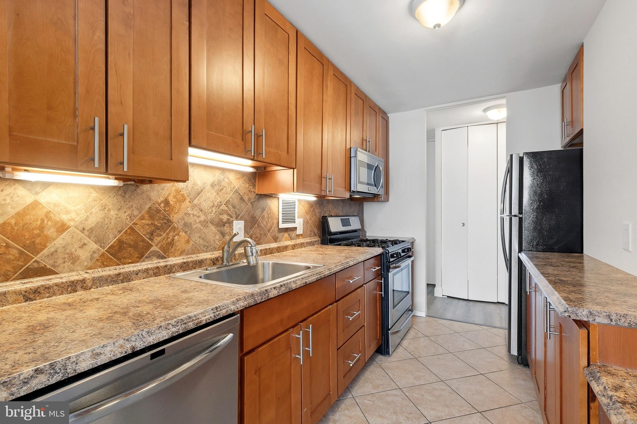 WYNNEFIELD HEIGHTS - Residential