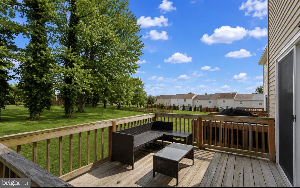 WOODSDALE MANOR - Residential
