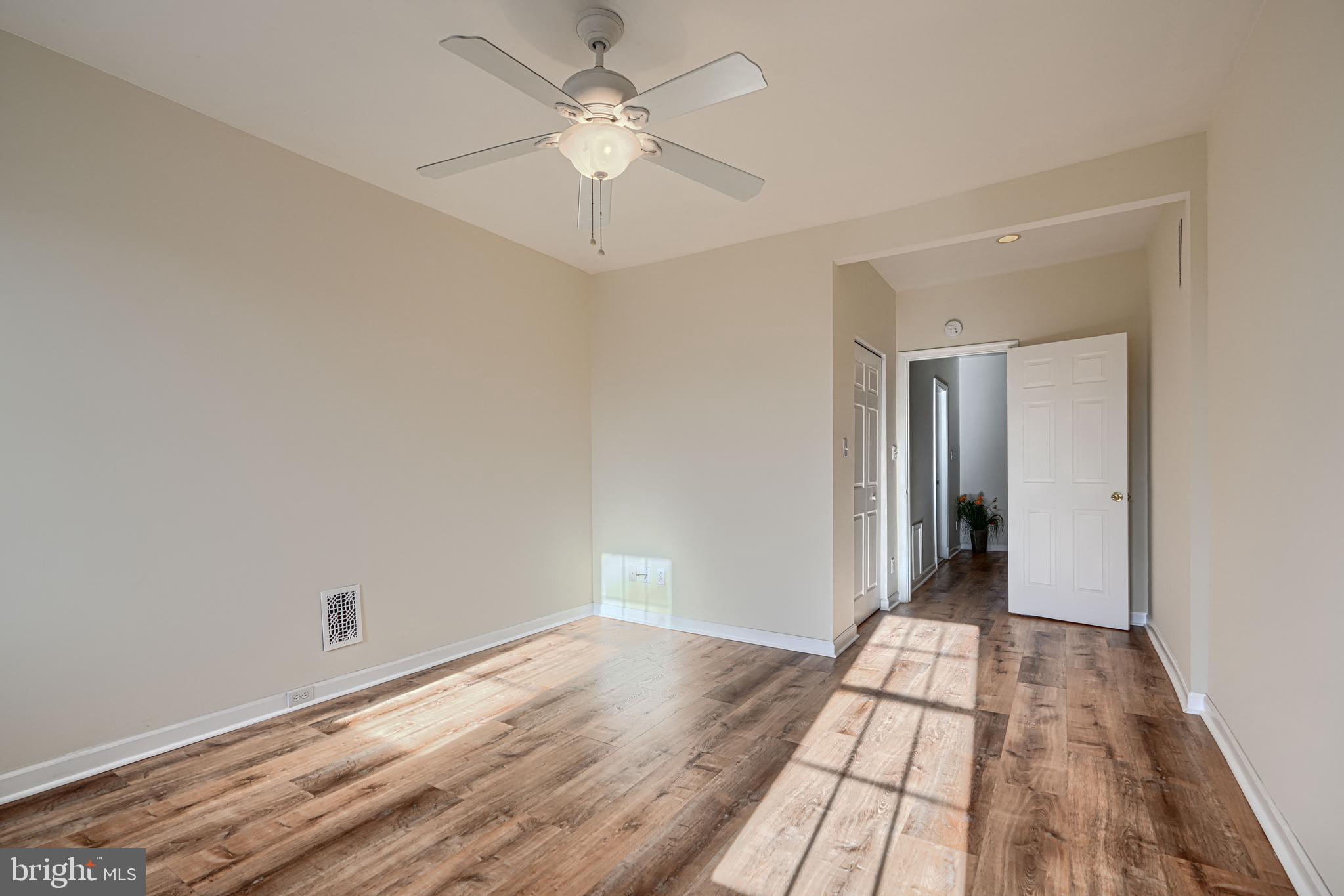 HIGHLANDTOWN - Residential