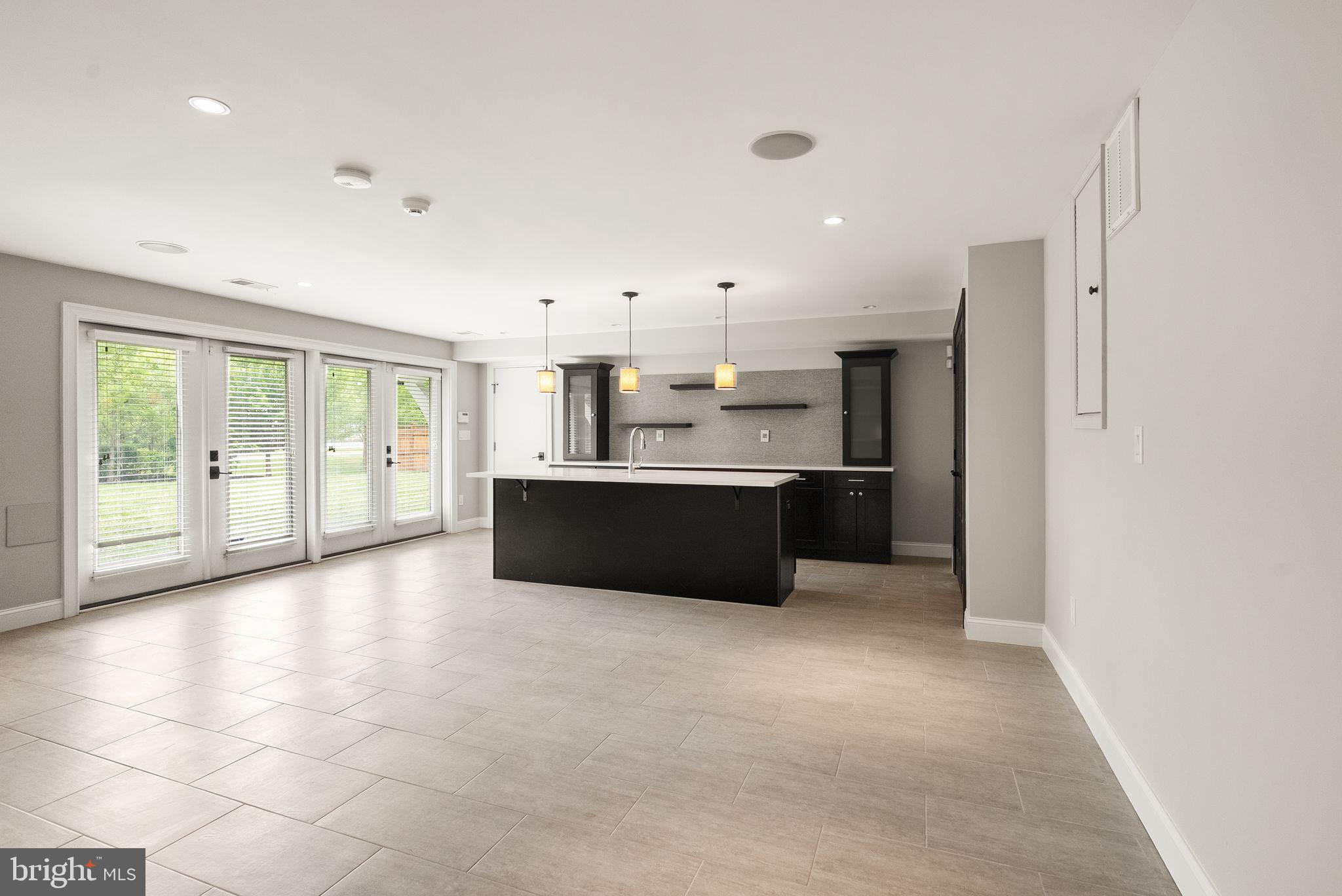 MT VERNON TERRACE - Residential