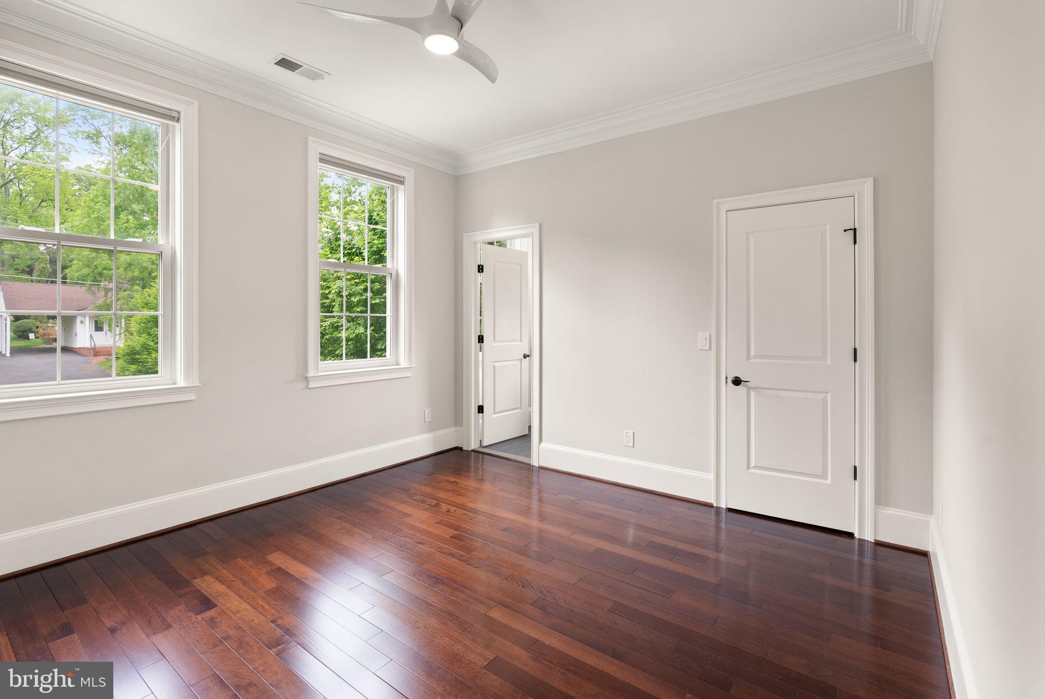 MT VERNON TERRACE - Residential