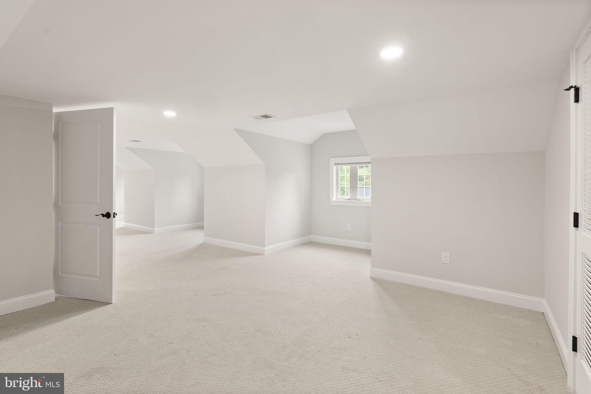 MT VERNON TERRACE - Residential