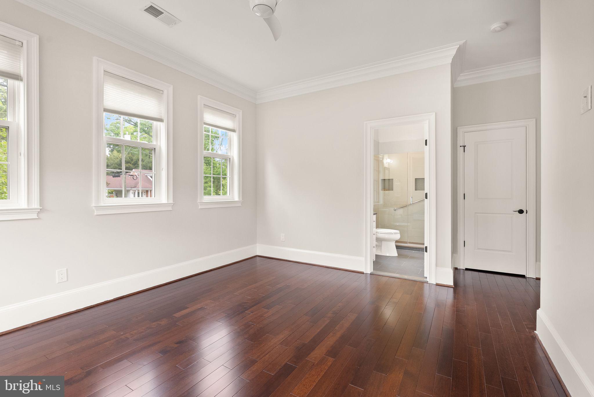 MT VERNON TERRACE - Residential