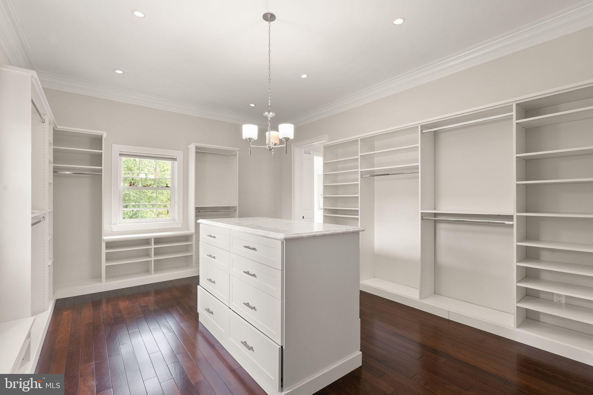 MT VERNON TERRACE - Residential